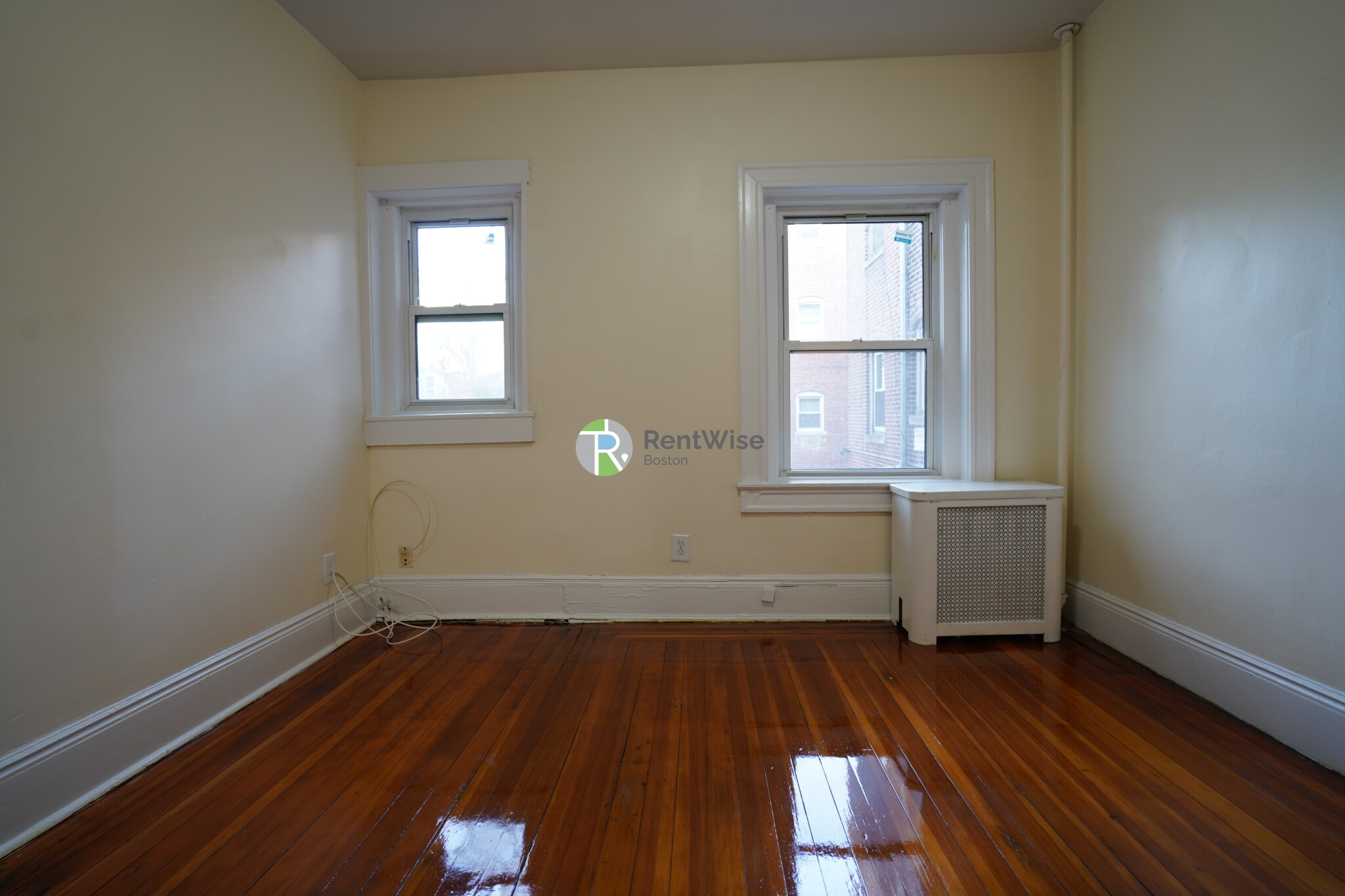 389 Harvard St, North Brookline