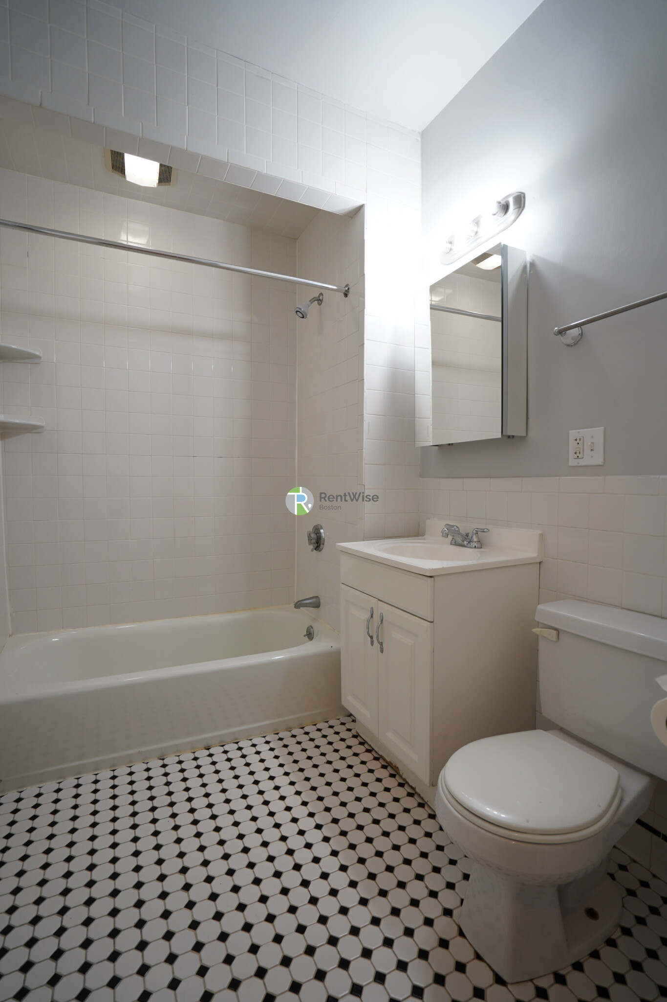 389 Harvard St, North Brookline