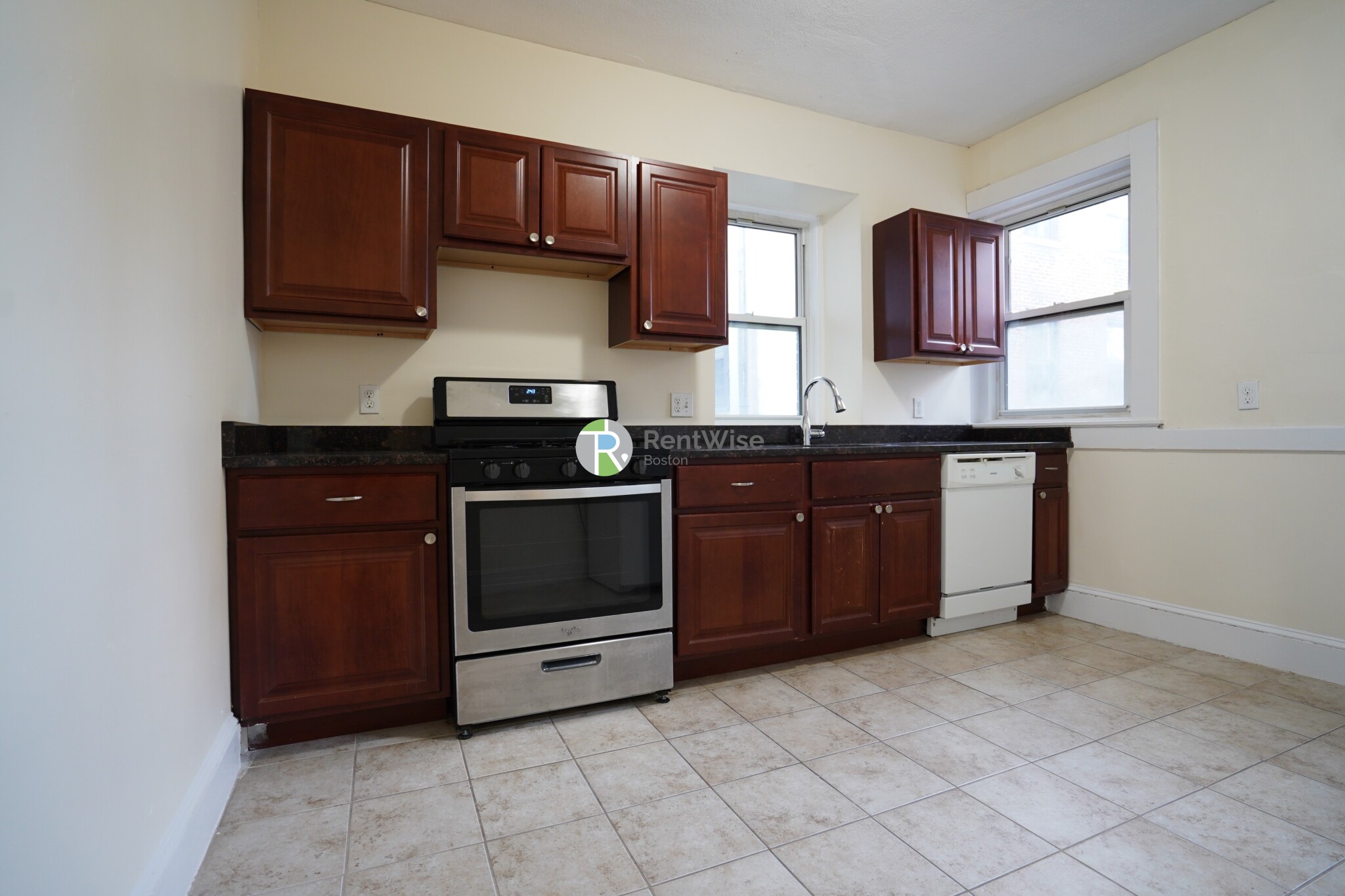 389 Harvard St, North Brookline