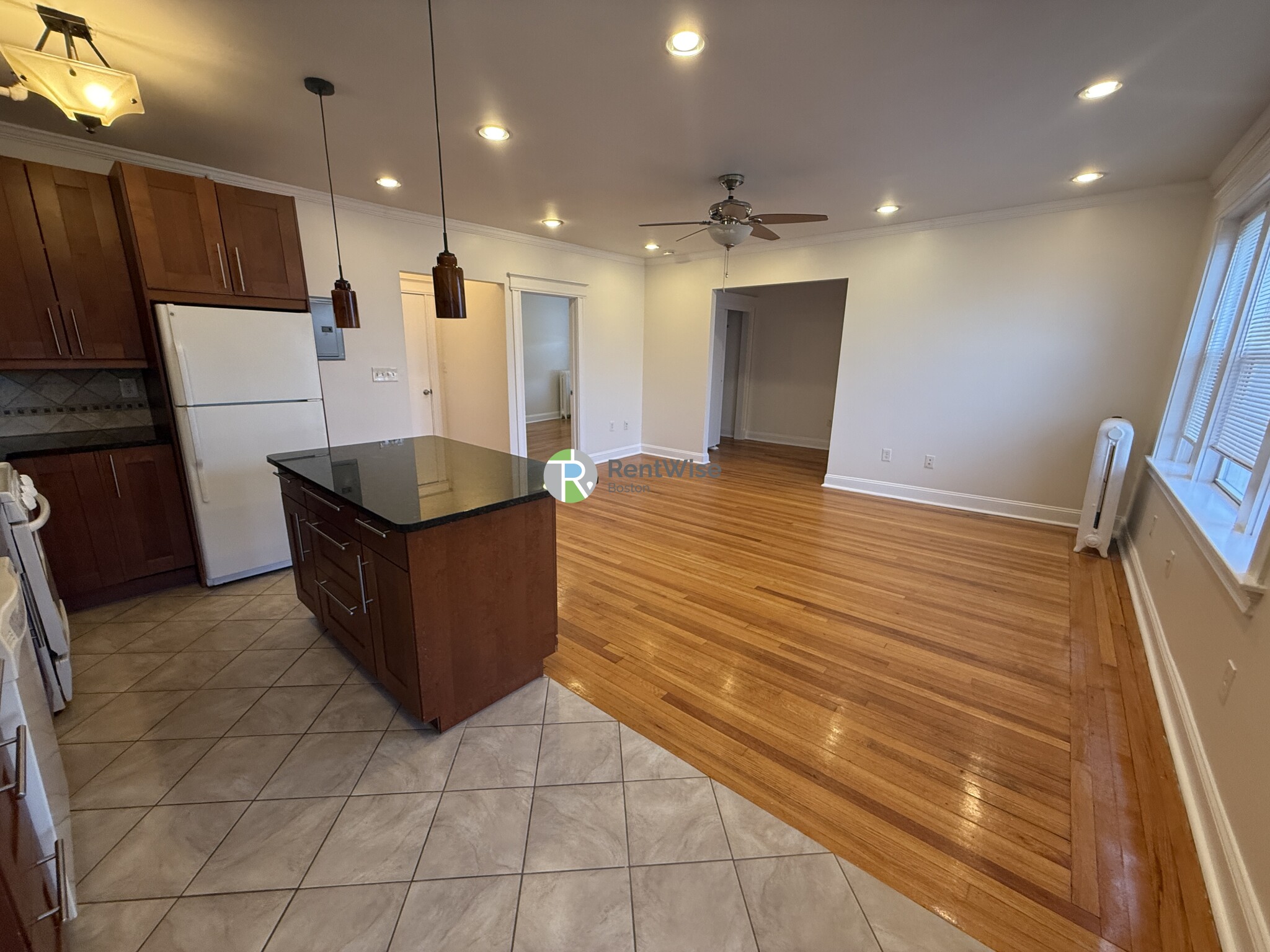 96 Washington St, Brighton