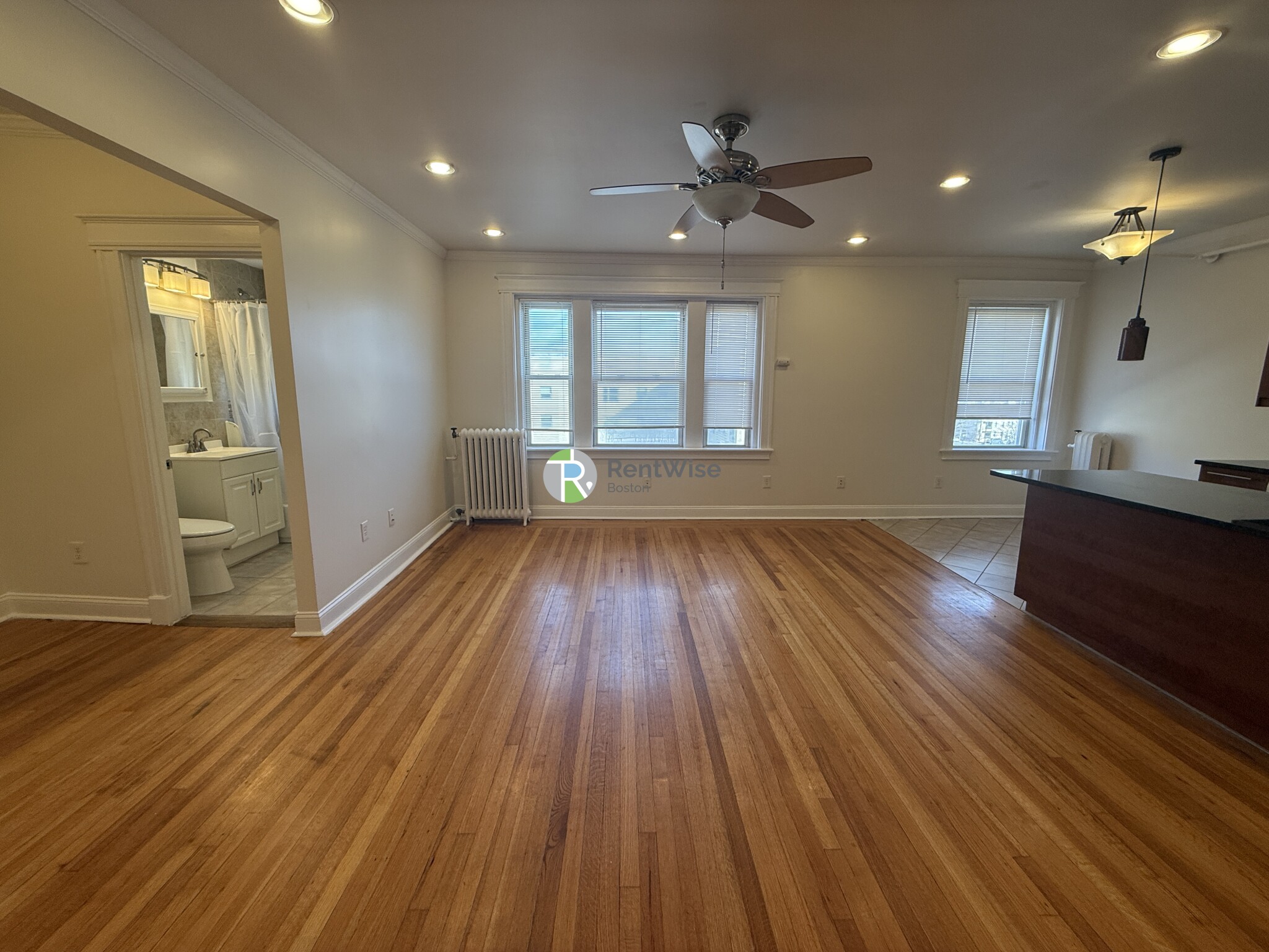 96 Washington St, Brighton