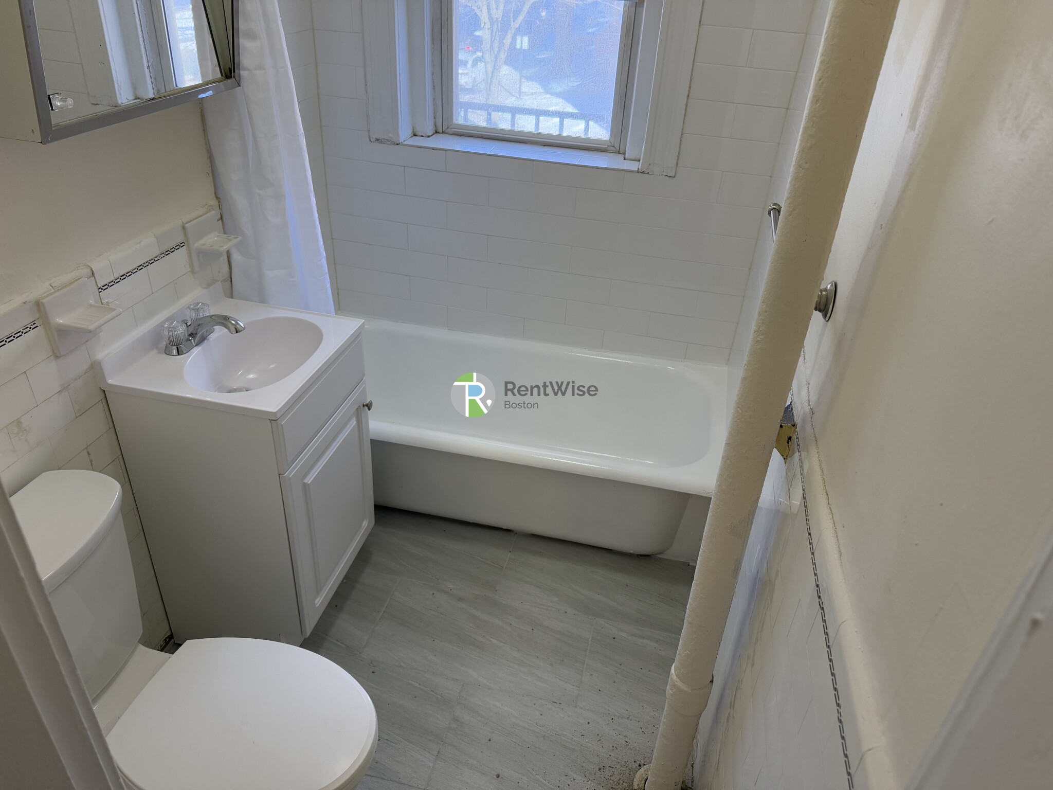 135 Washington St, Brighton