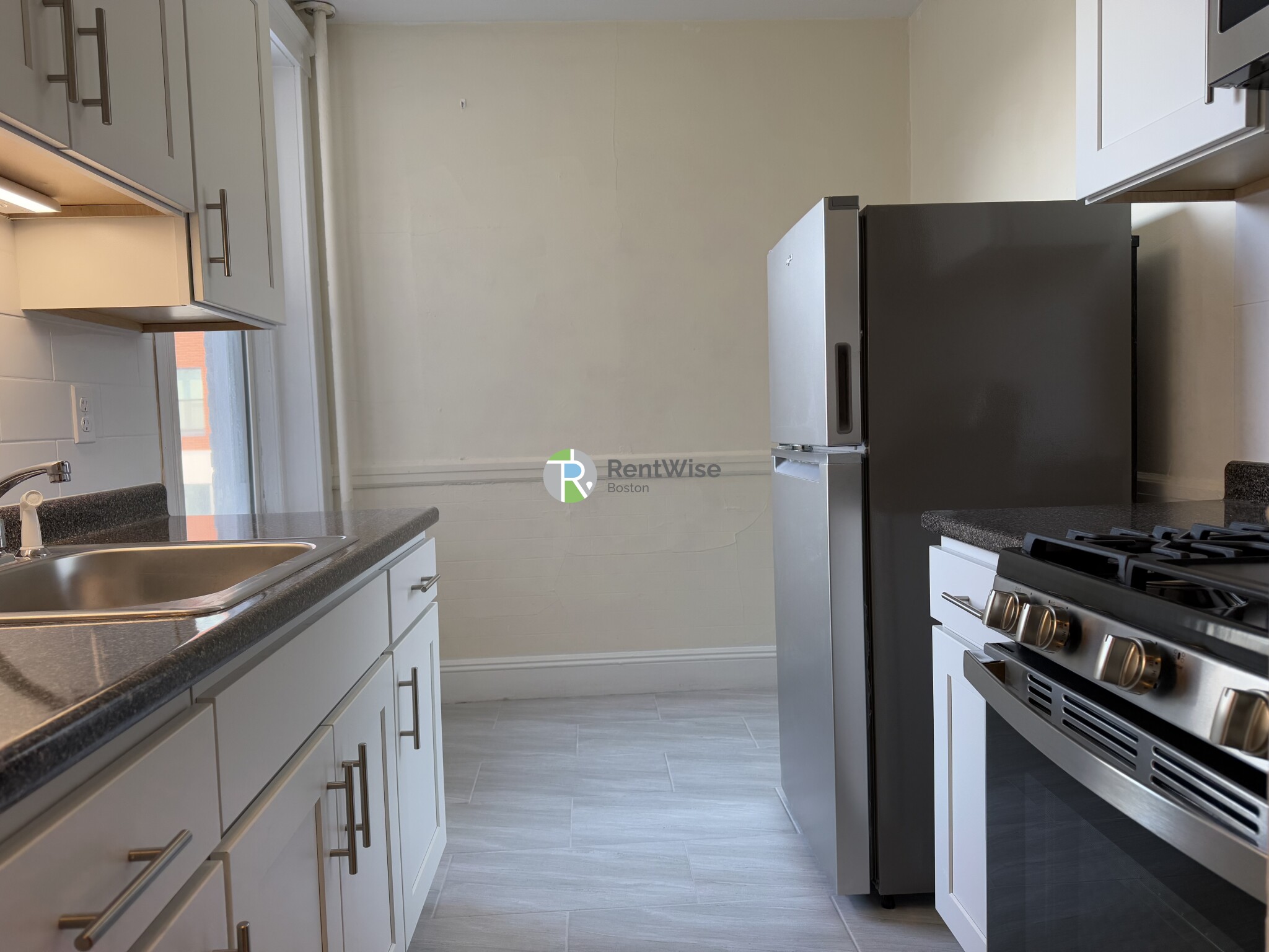 135 Washington St, Brighton