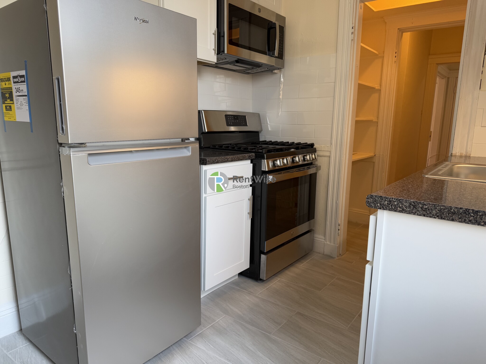 135 Washington St, Brighton