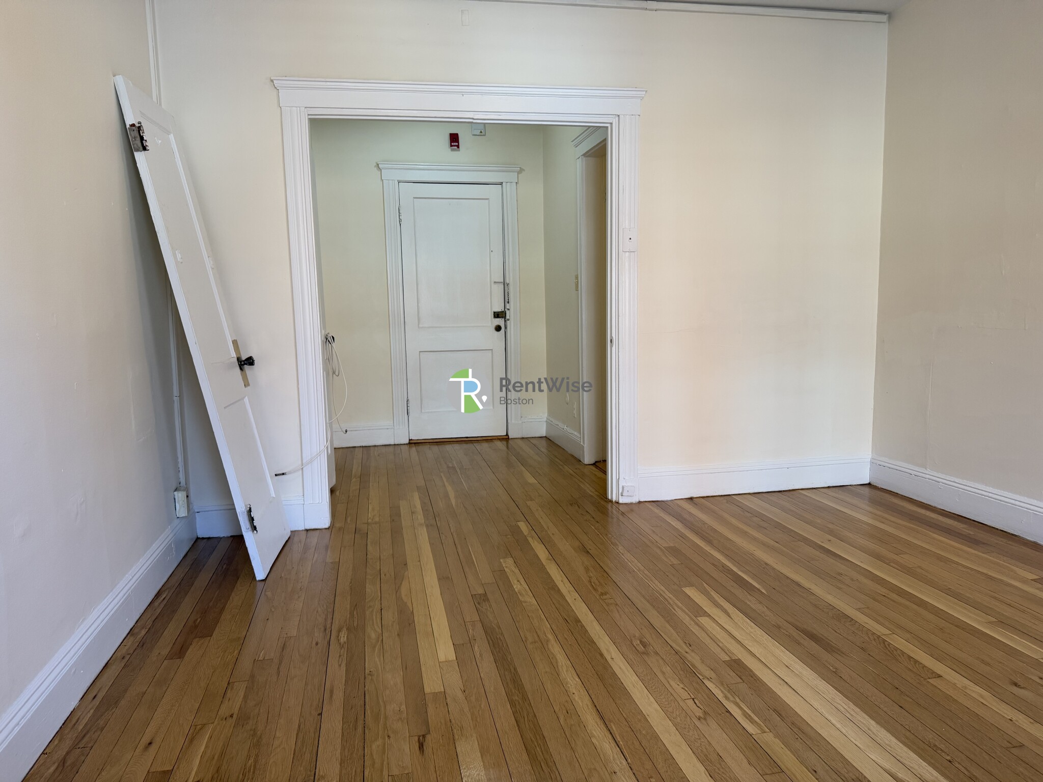 135 Washington St, Brighton