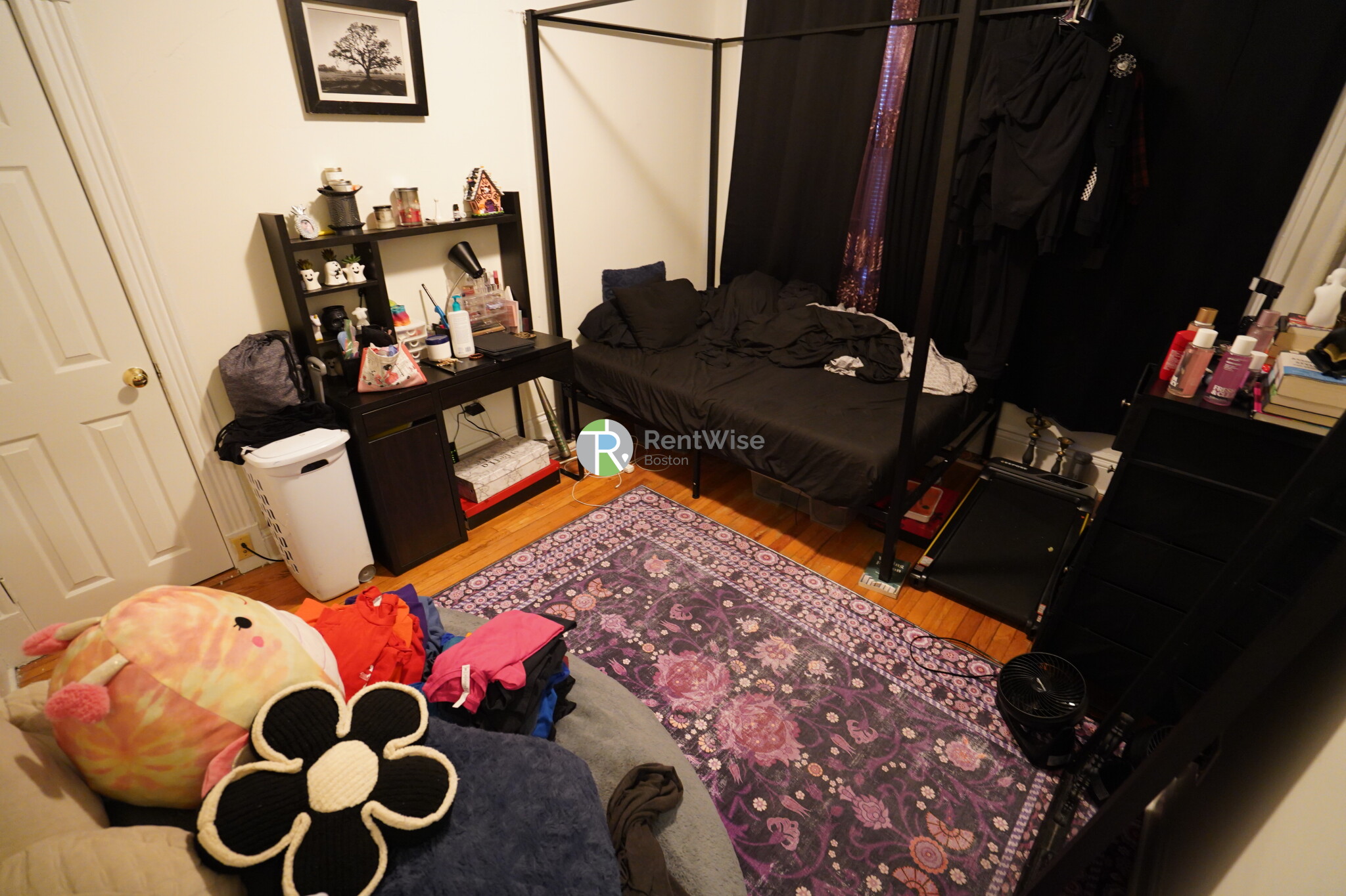 6 Camelot Ct. - Brighton