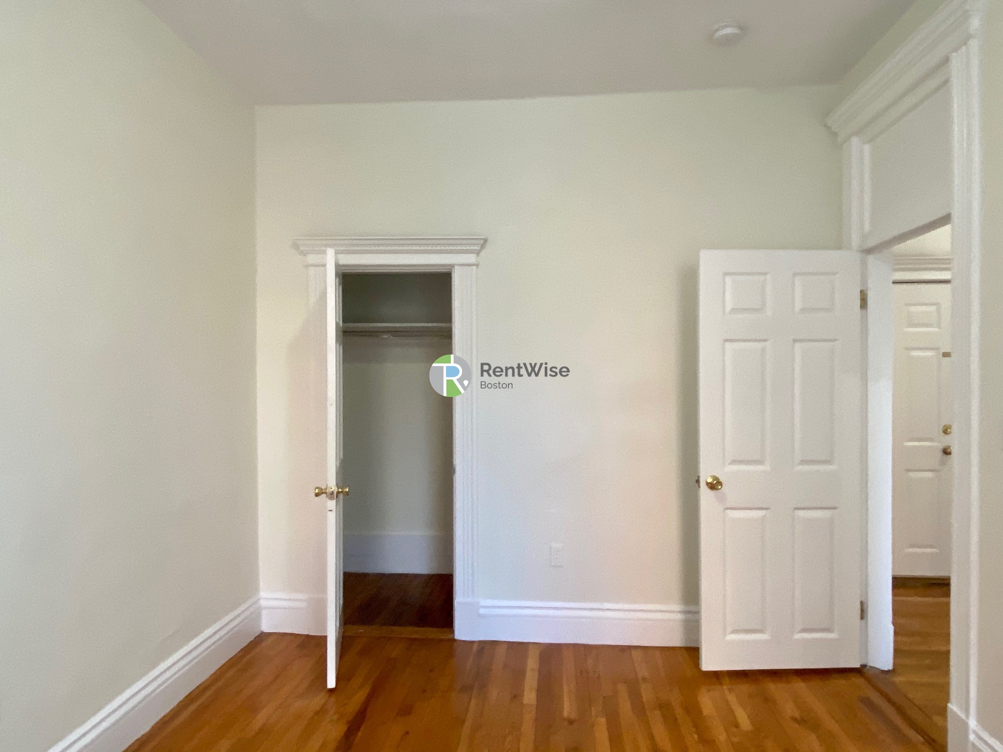 Photos of apartment on Commonwealth Ave.,Boston MA 02134