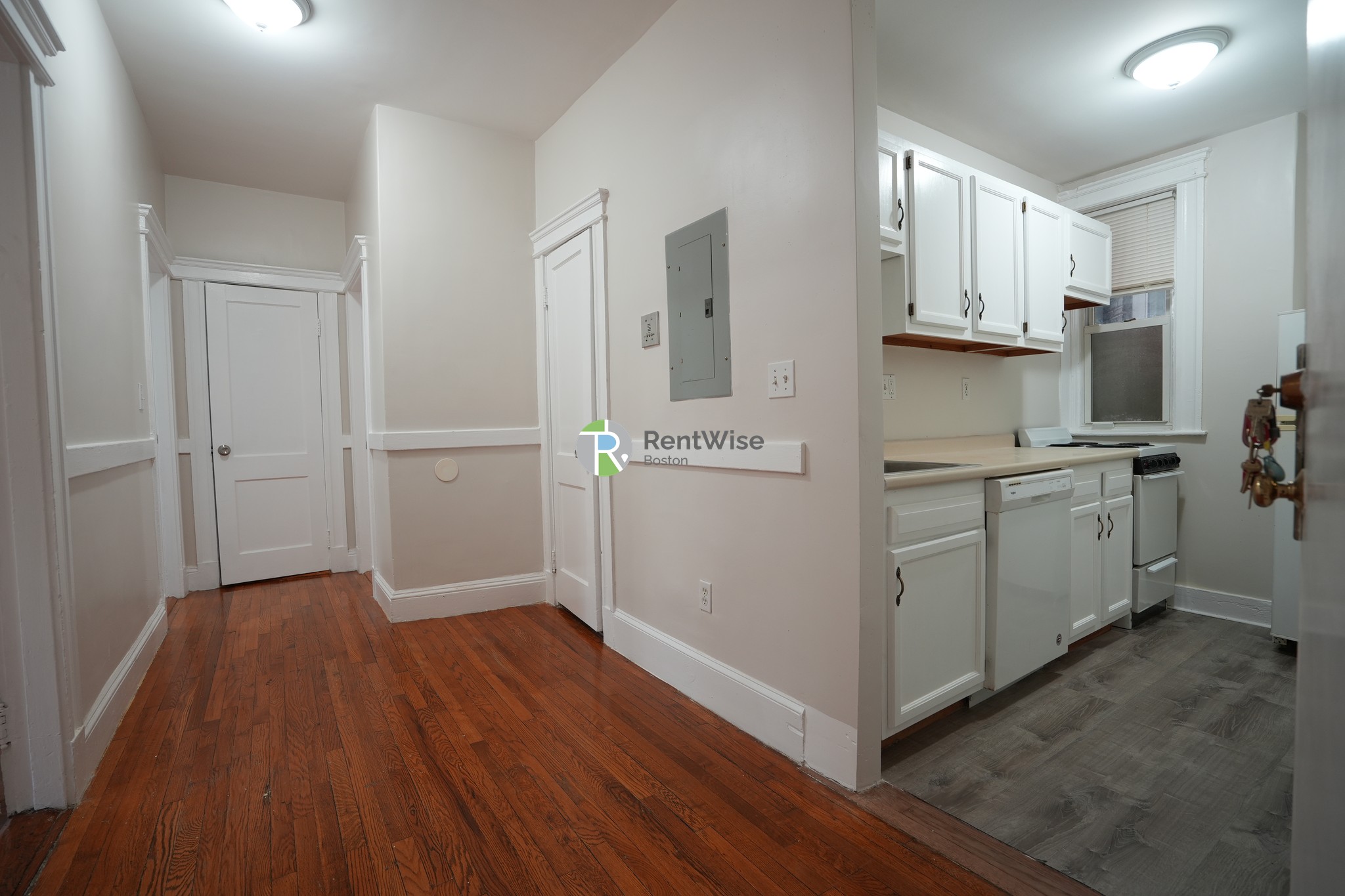 Photos of apartment on Commonwealth Ave.,Boston MA 02135