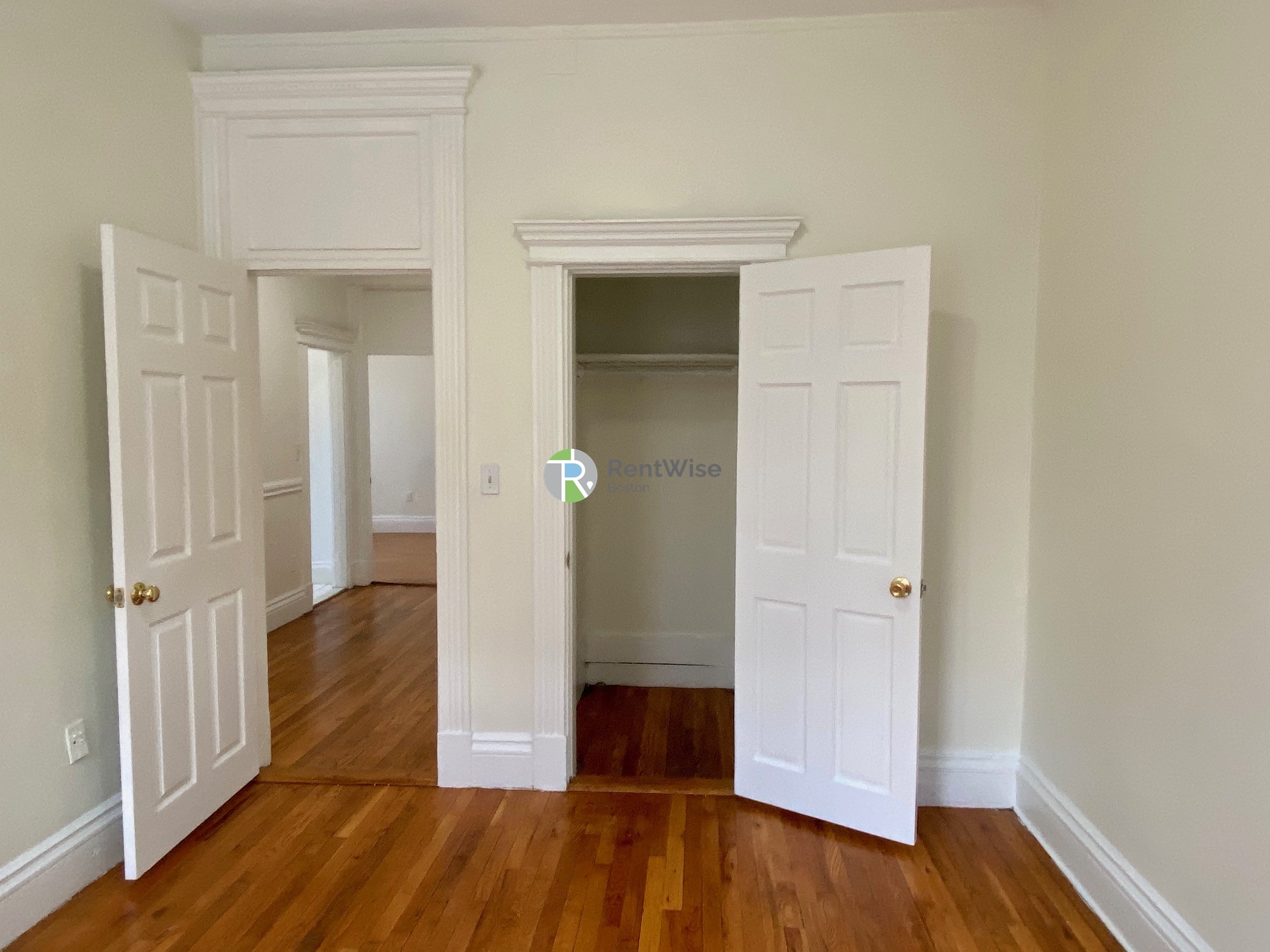 Photos of apartment on Commonwealth Ave.,Boston MA 02134