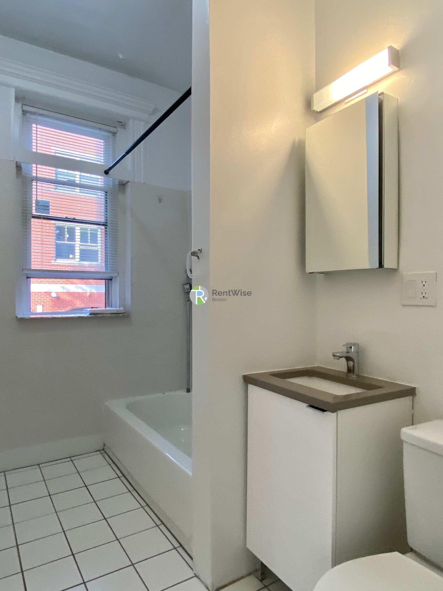Photos of apartment on Commonwealth Ave.,Boston MA 02134