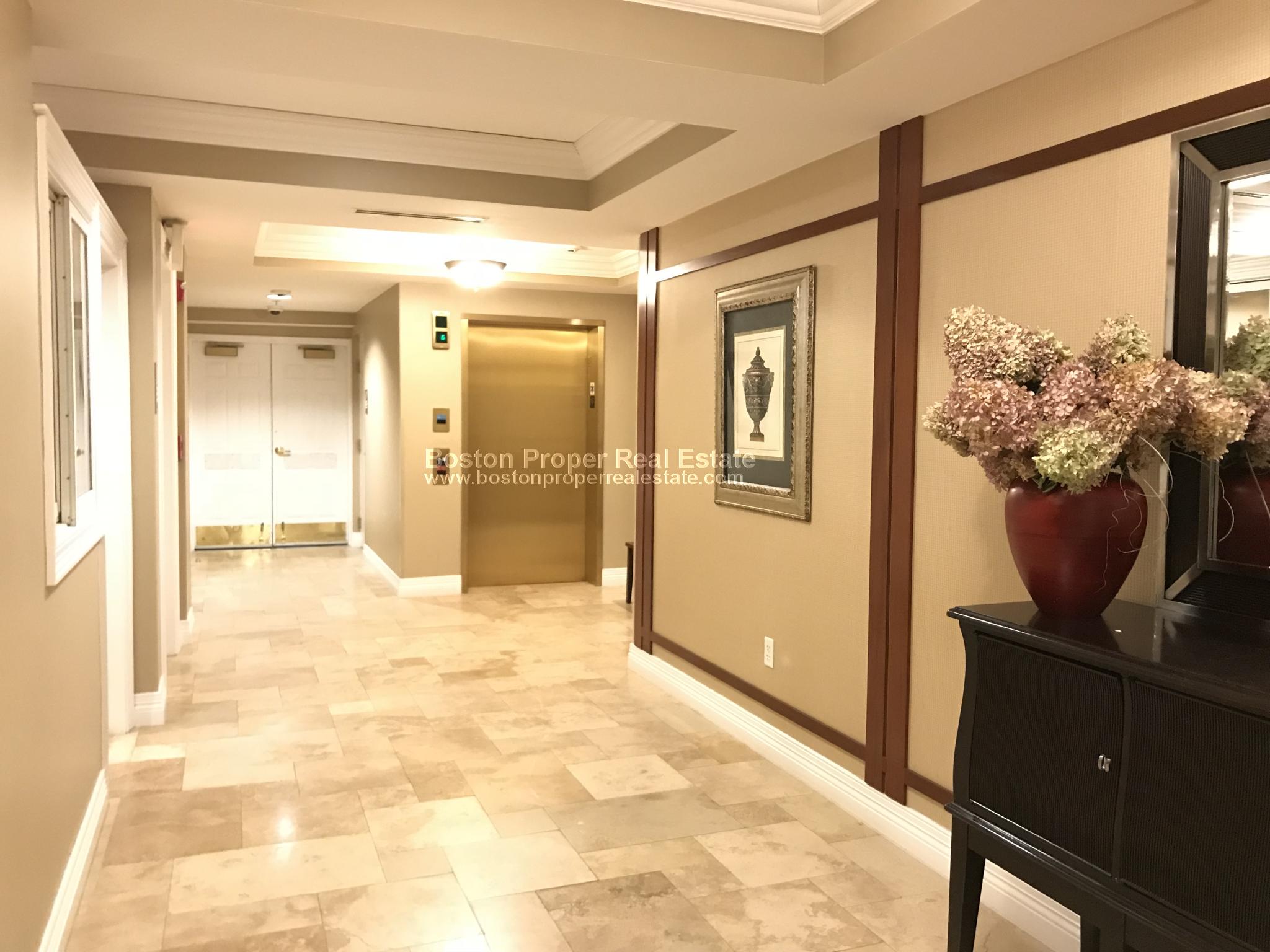 630 Hammond St, Chestnut Hill