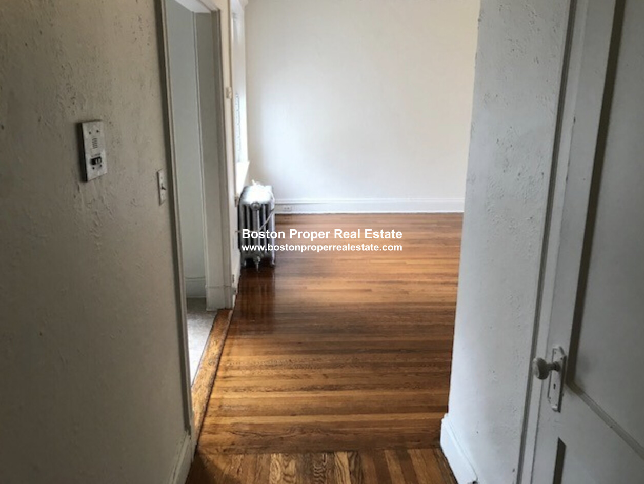 1171 Boylston St, Fenway