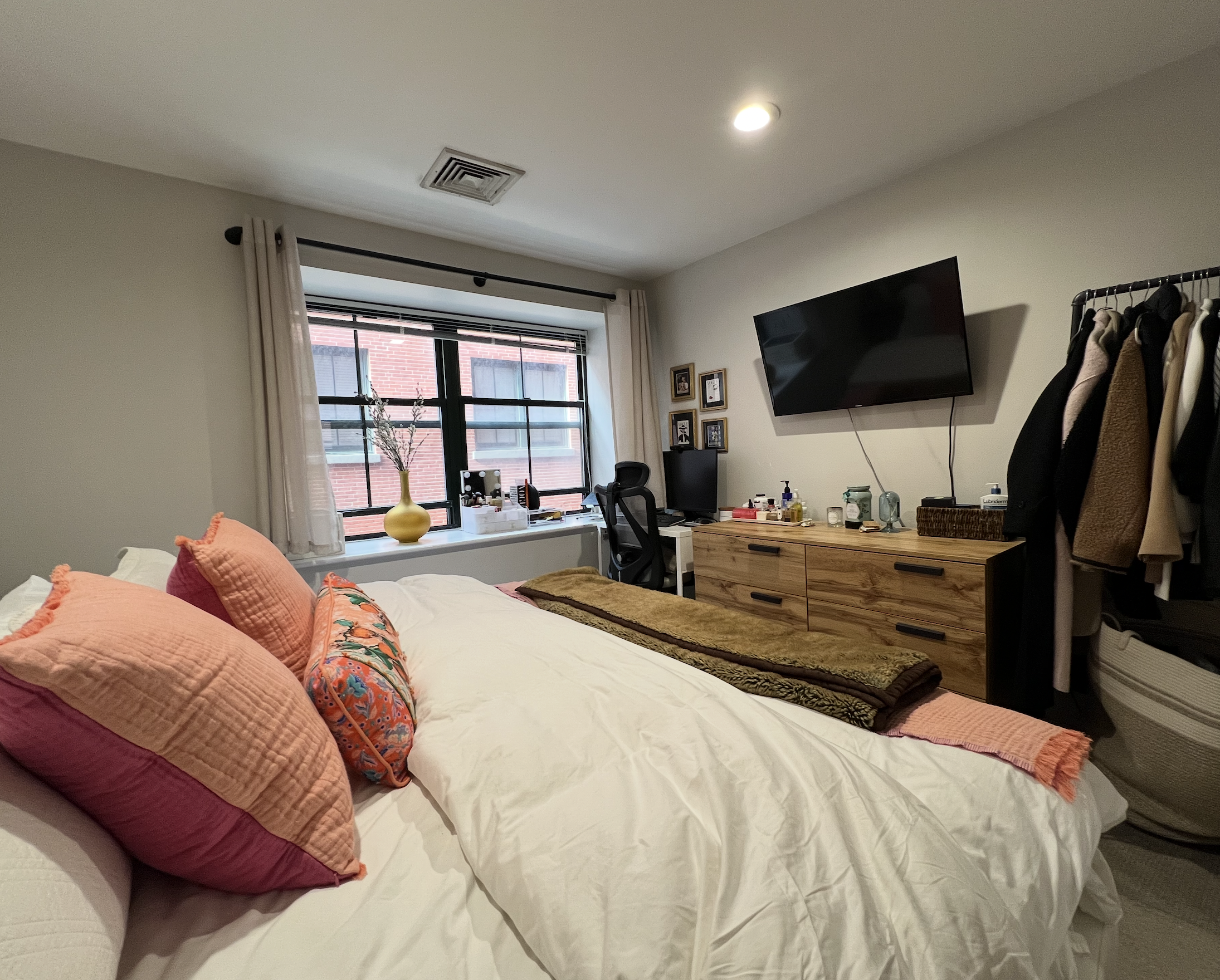 1661 Washington St, South End