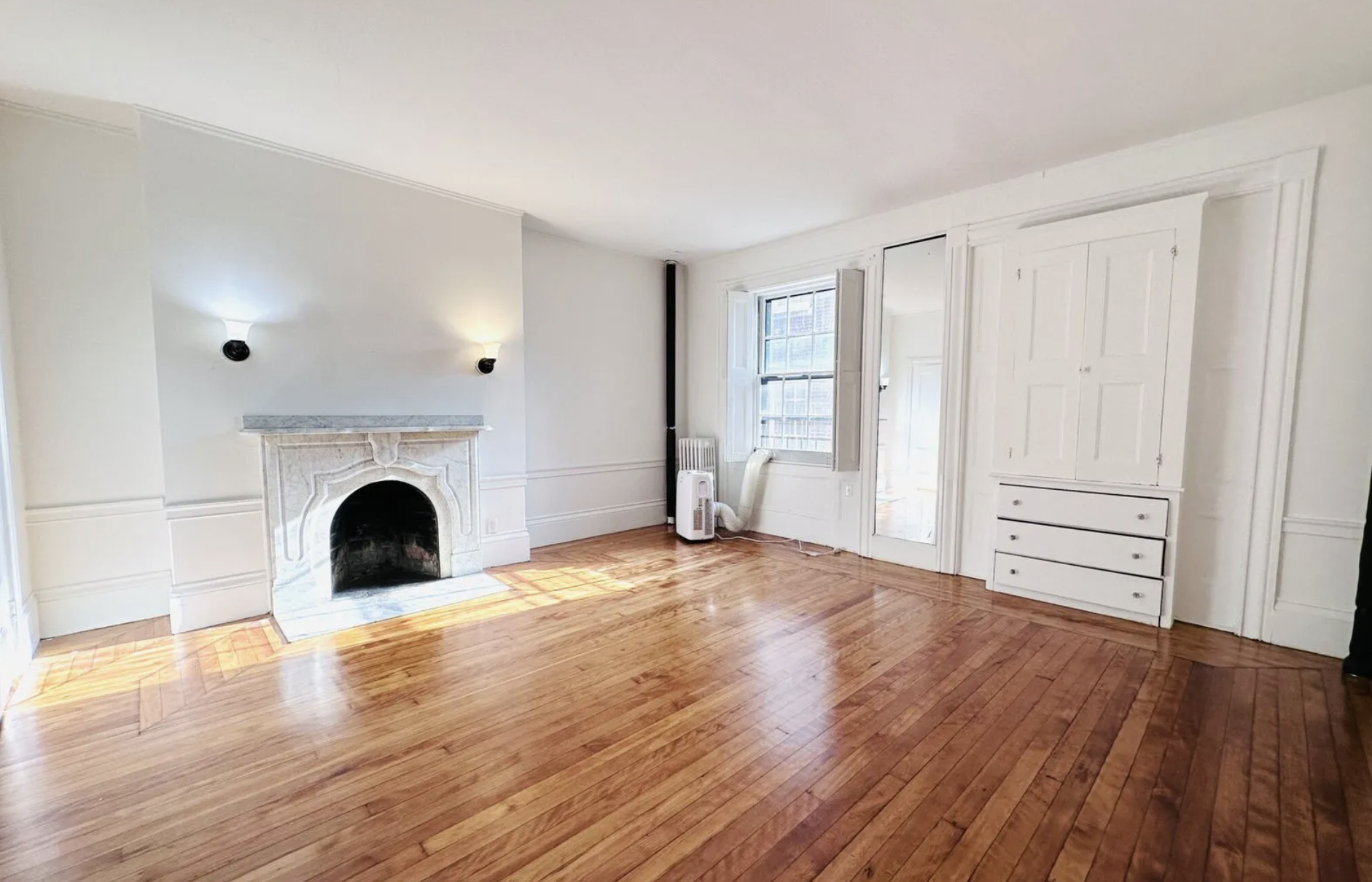 2 Joy St, Beacon Hill