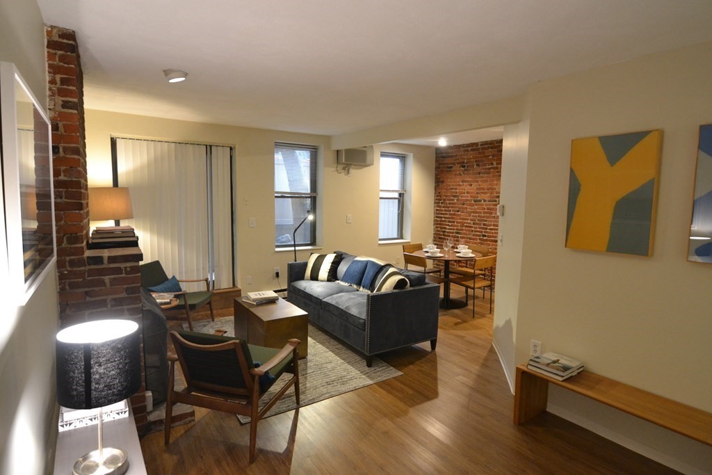 42 Saint Germain St, Back Bay