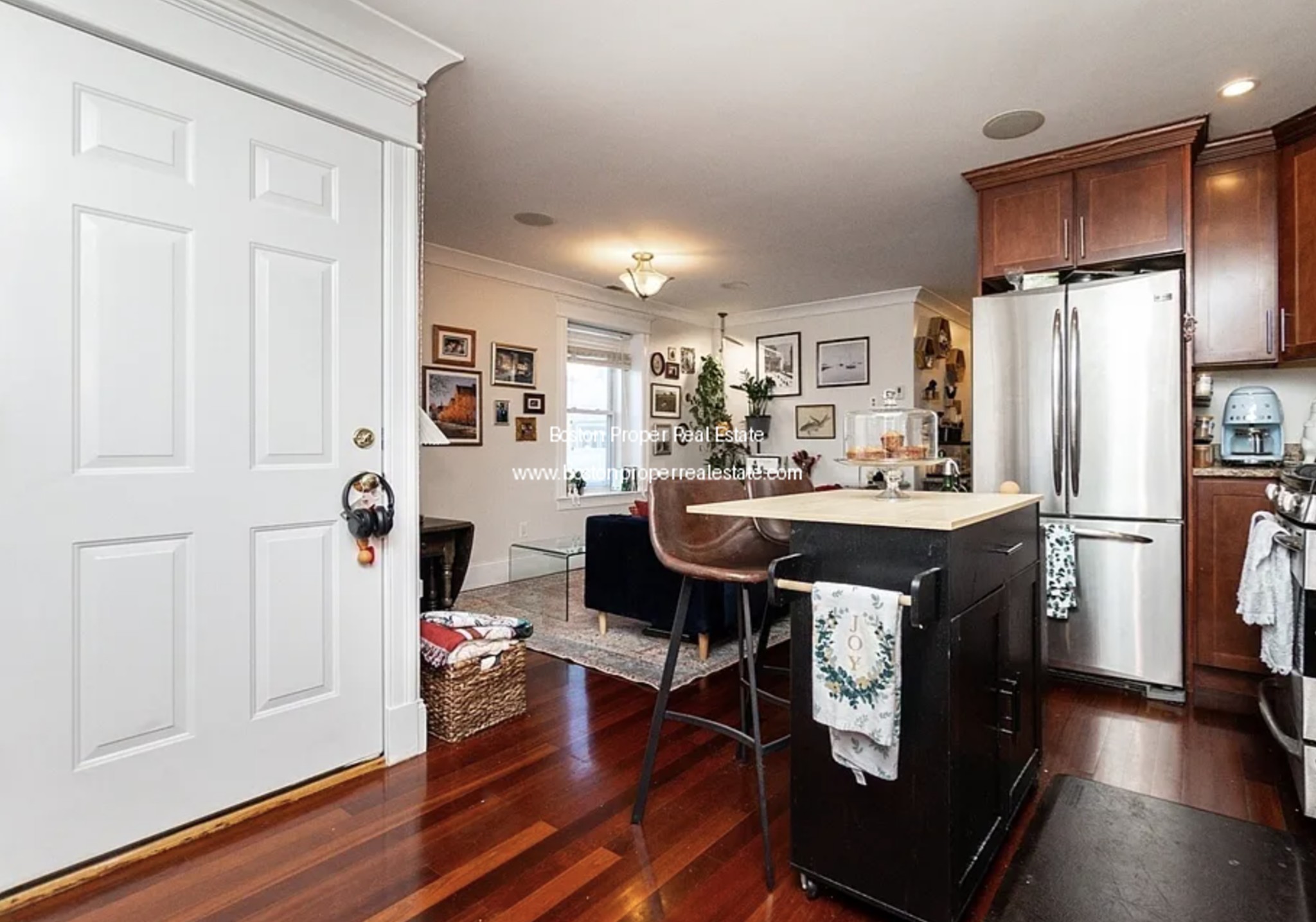 Photos of apartment on East Broadway,Boston MA 02127