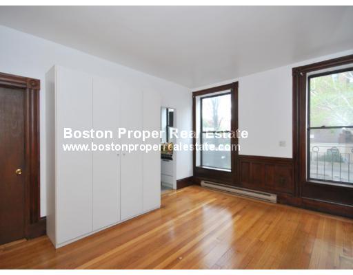 29 Cumberland St, Back Bay