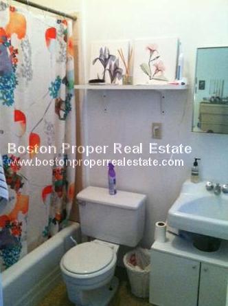 248 Newbury St, Back Bay