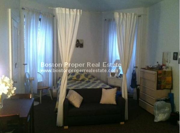 248 Newbury St, Back Bay