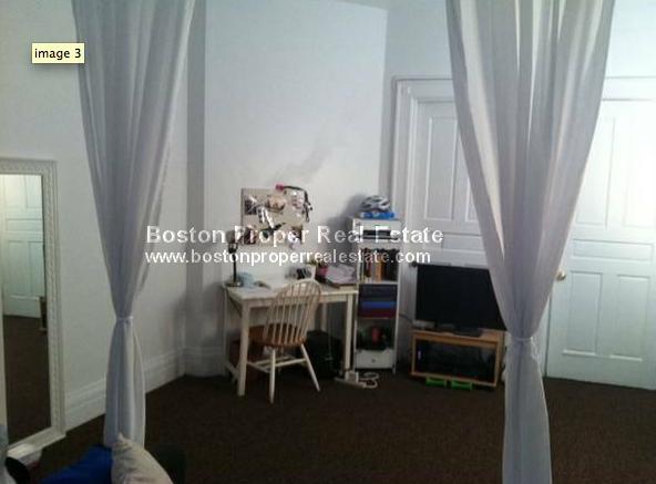 248 Newbury St, Back Bay