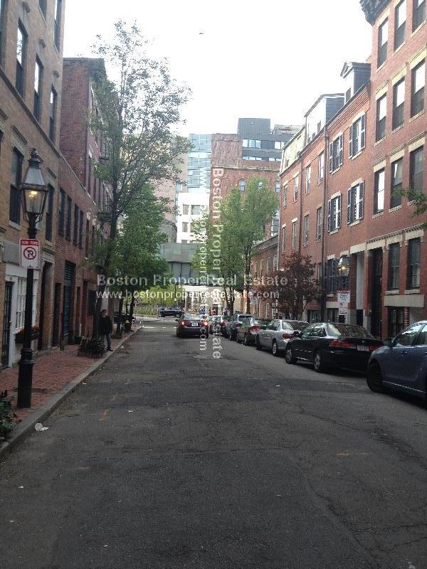 88 West Cedar St, Beacon Hill