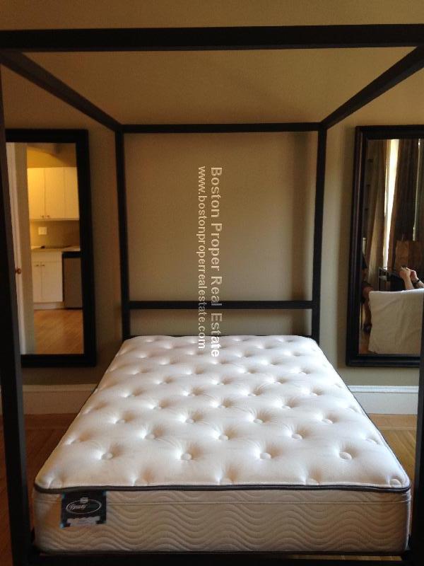 323 Beacon St, Back Bay