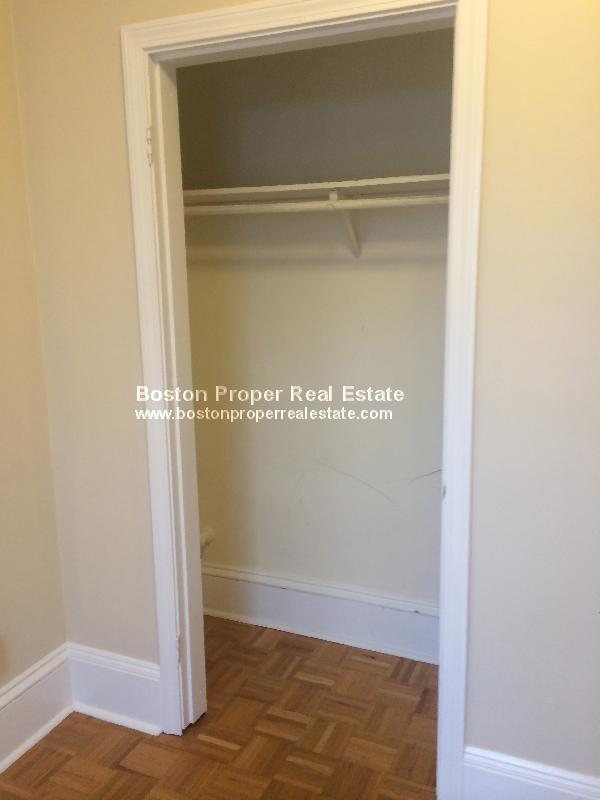 110 Newbury St, Back Bay