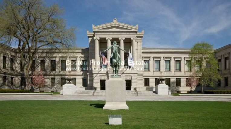 64 Louis Prang St, Fenway