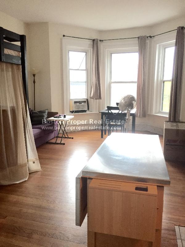 307 Beacon St, Back Bay