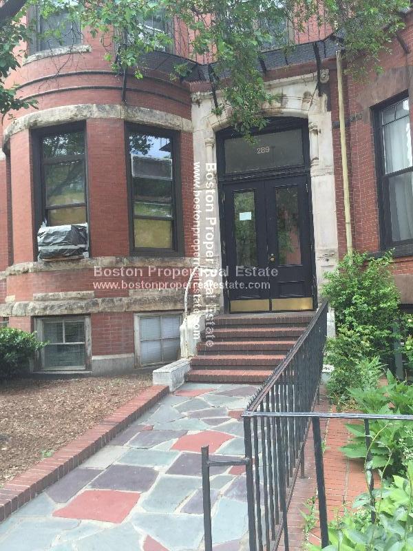 289 Newbury St, Back Bay