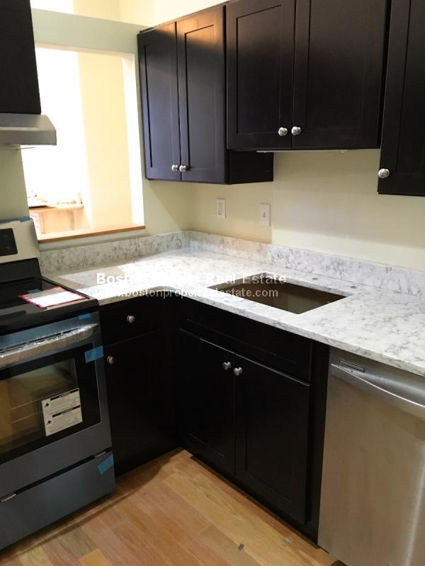 415 Massachusetts Ave, Roxbury