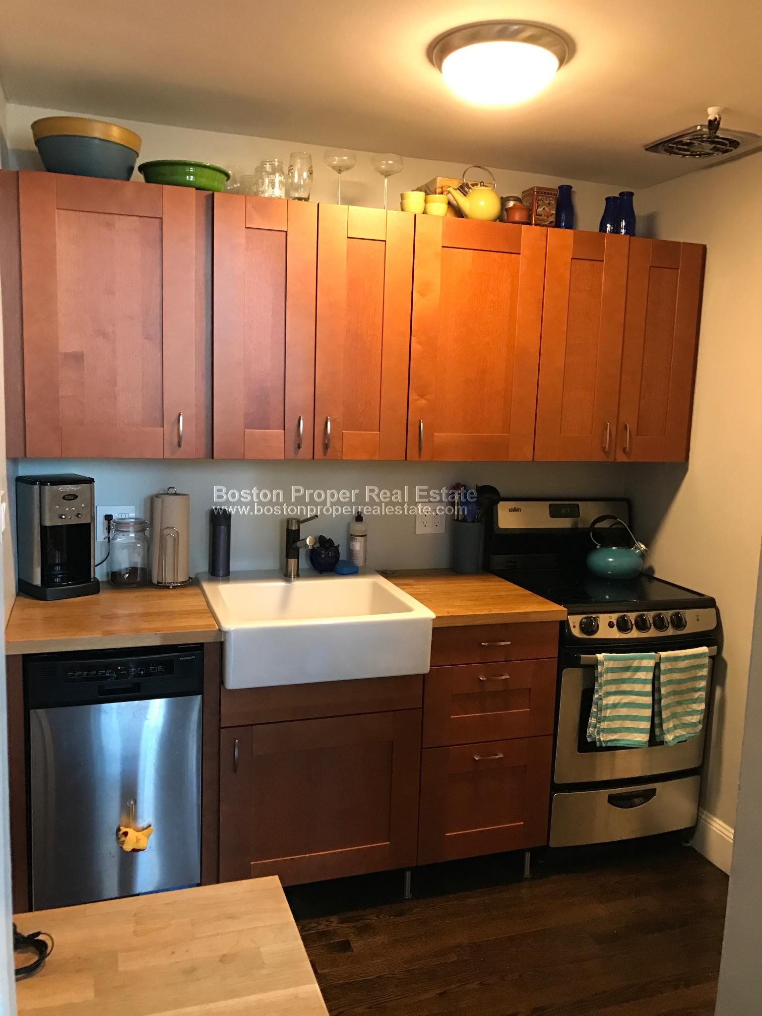 274 Marlborough St, Back Bay