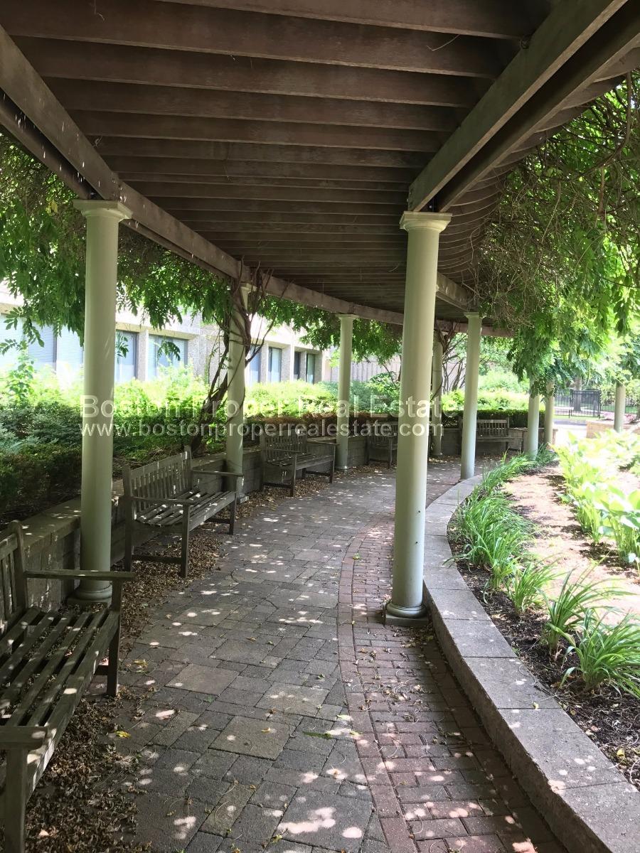 1731 Beacon St, Brookline