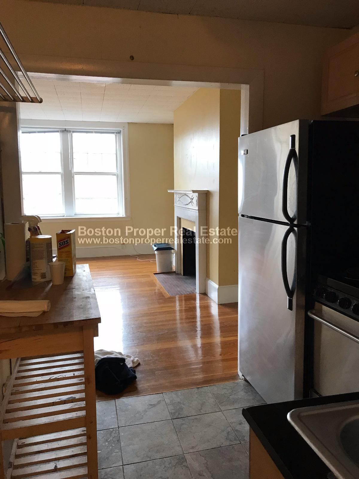 1063 Beacon St, Longwood