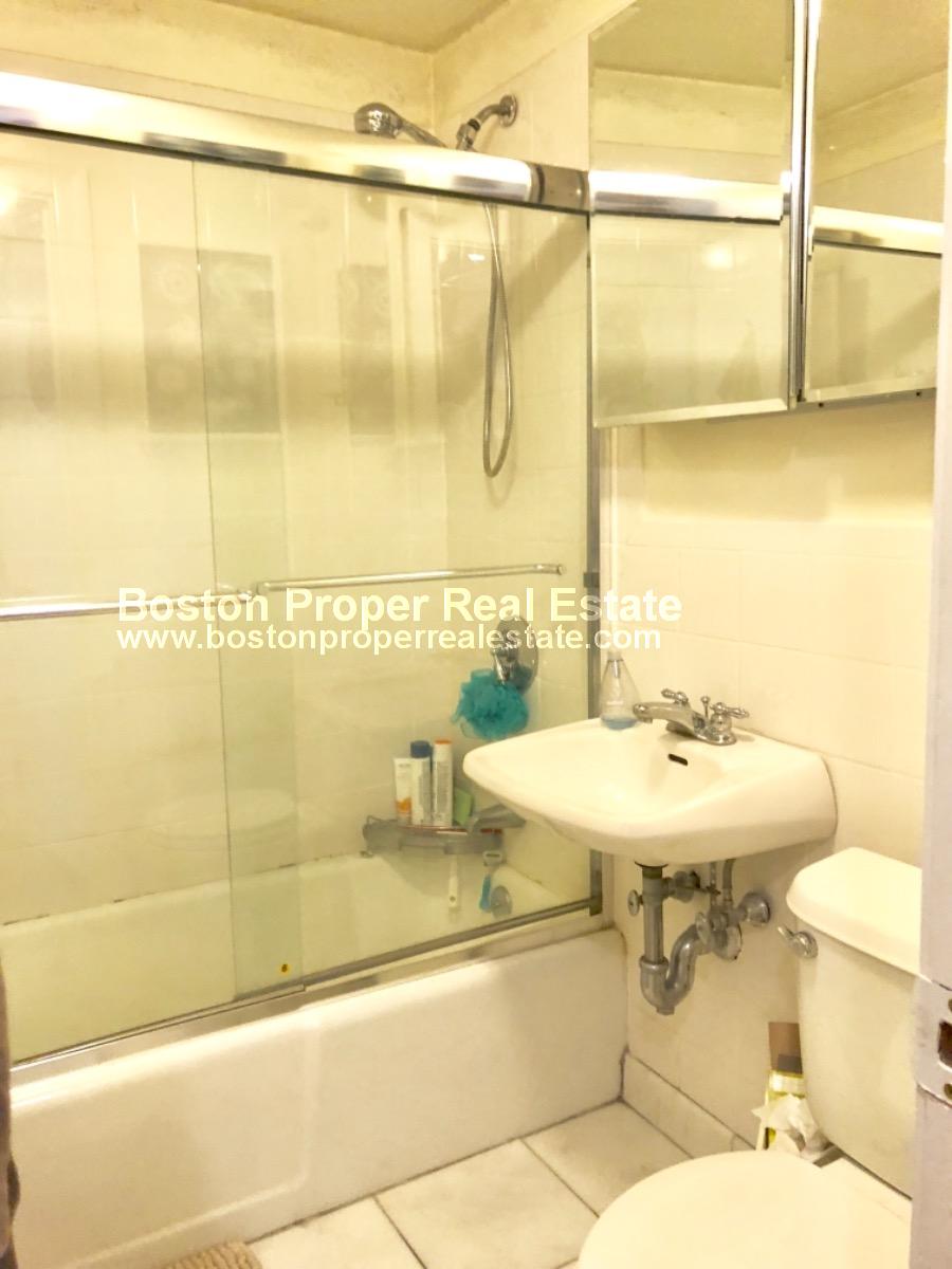 15 Joy St, Beacon Hill