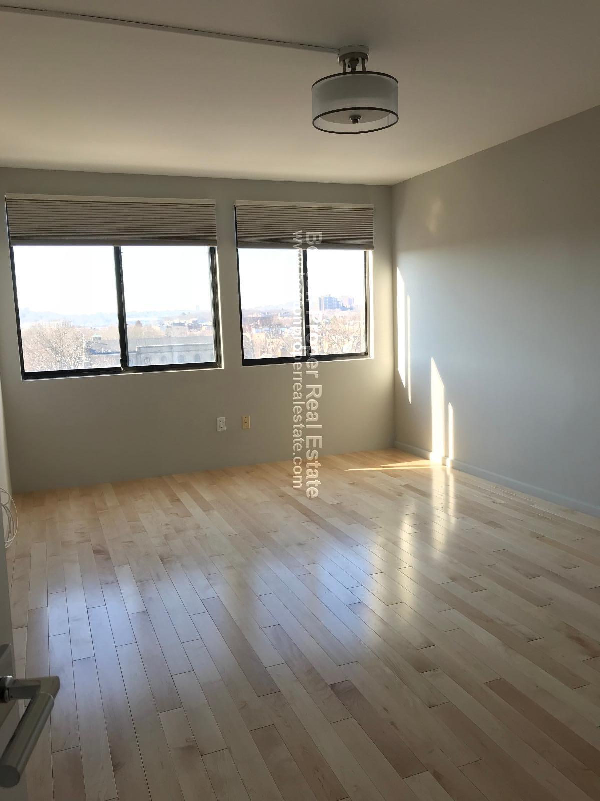 1731 Beacon St, Brookline