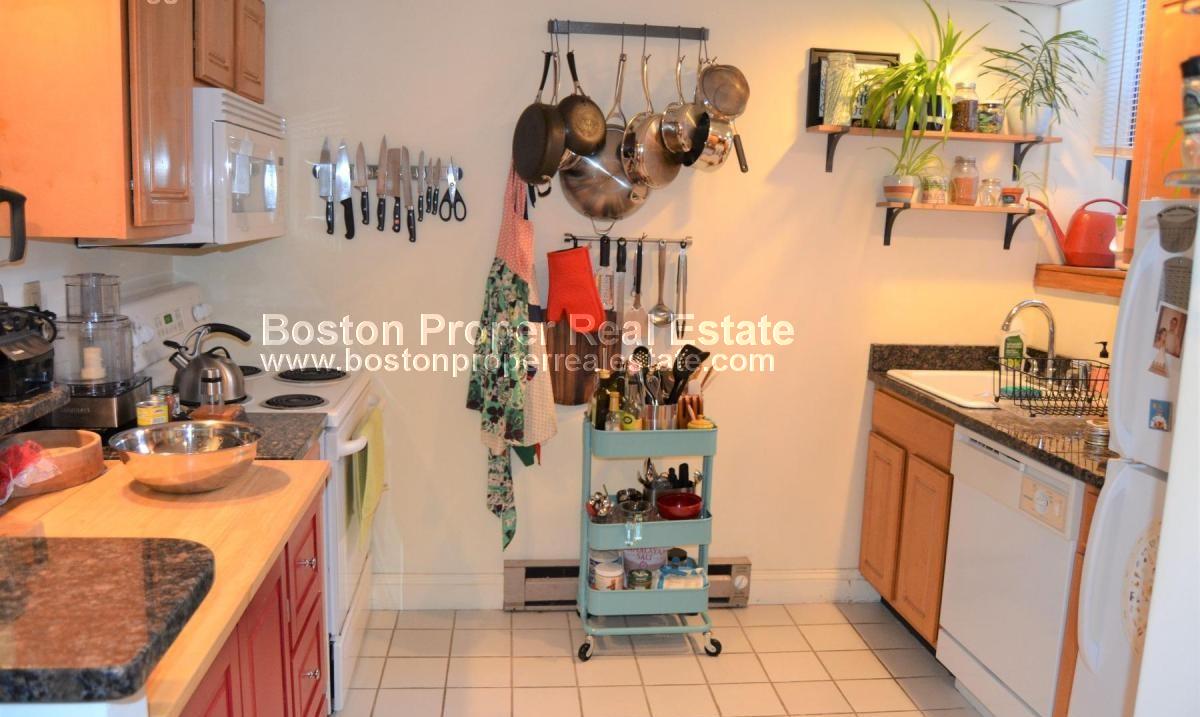 51 Queensberry St, Fenway