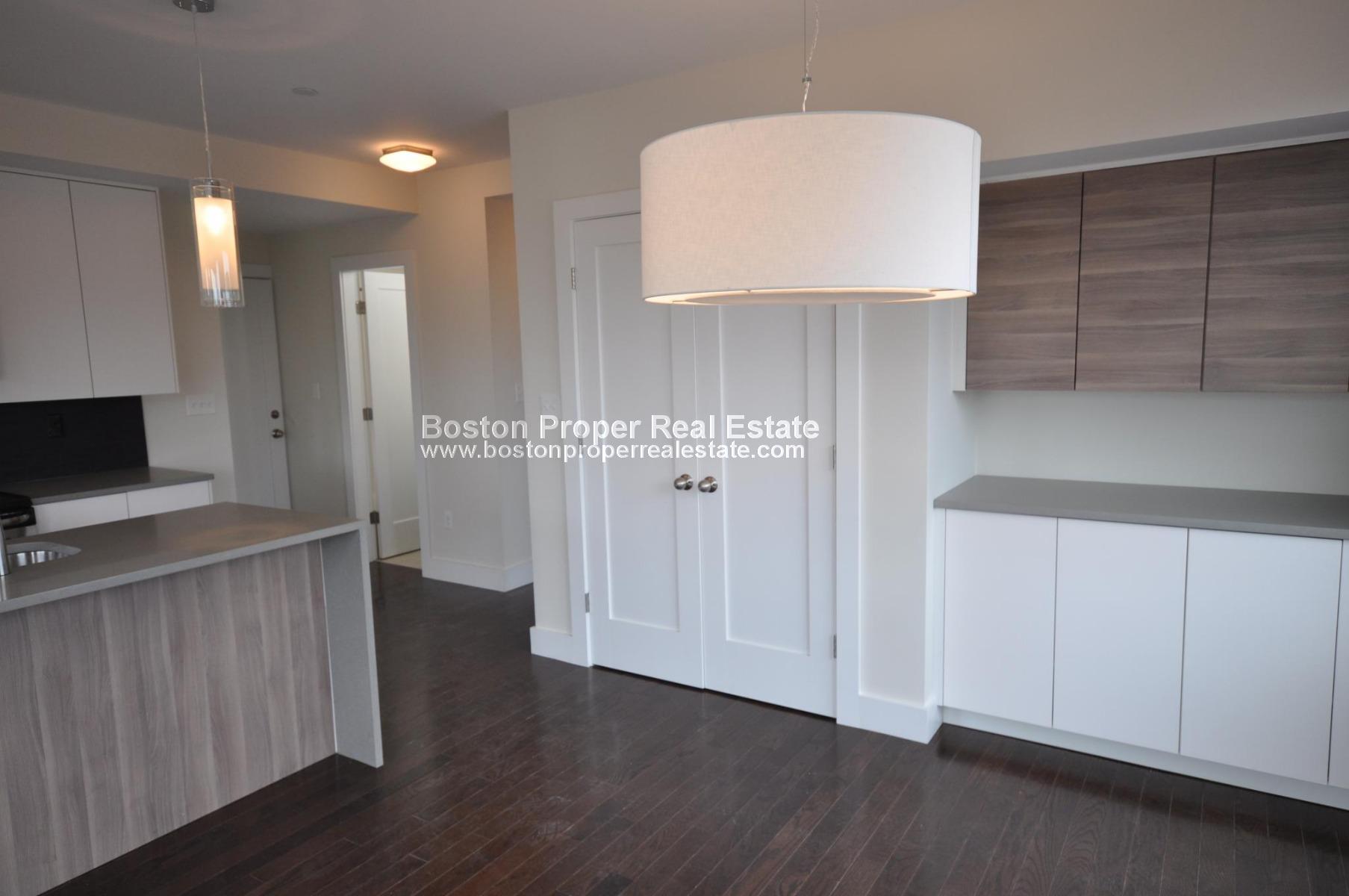 659 Massachusetts Ave, South End