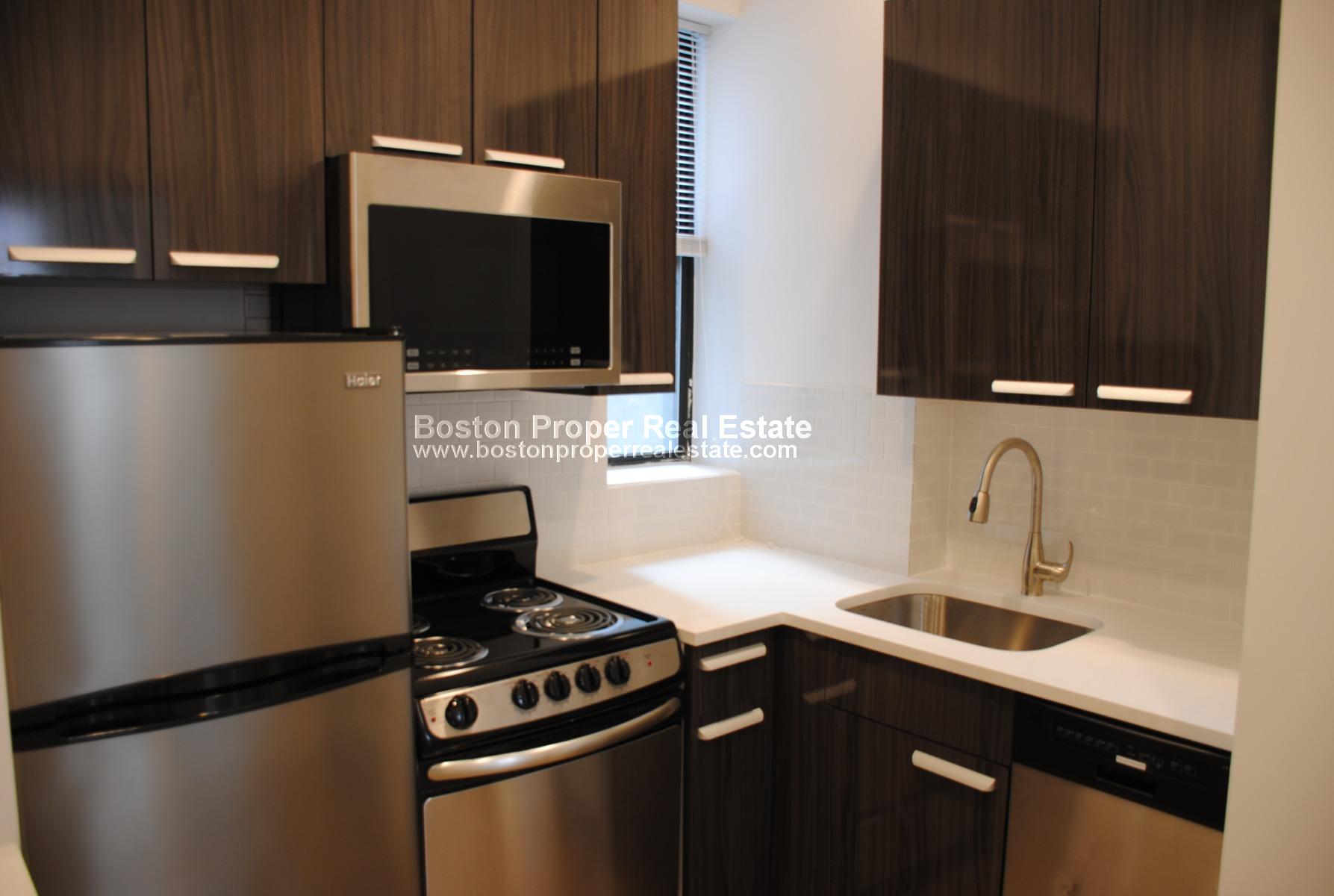 11 Queensberry St, Fenway