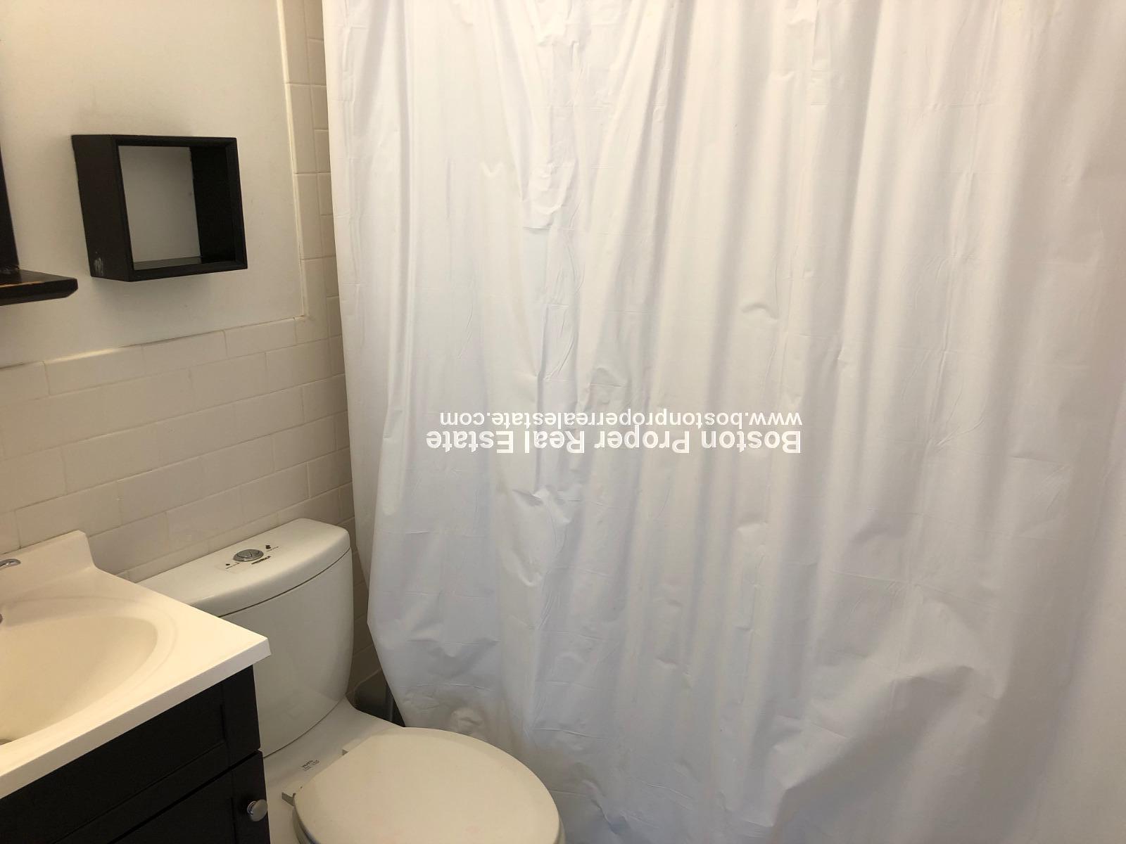 323 Beacon St, Back Bay