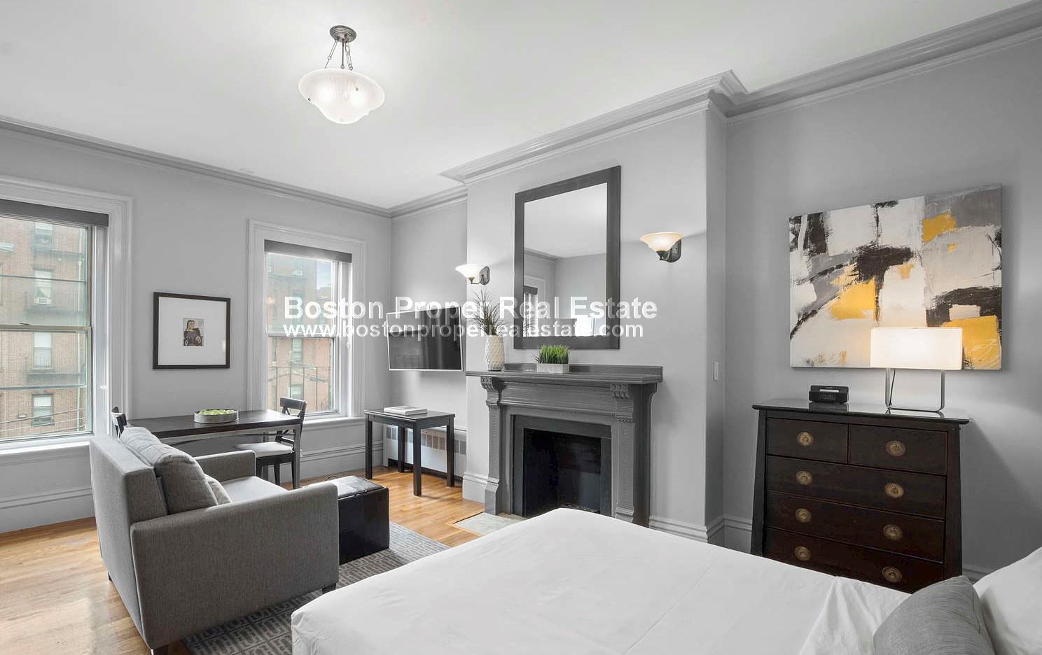 387 Marlborough St, Back Bay