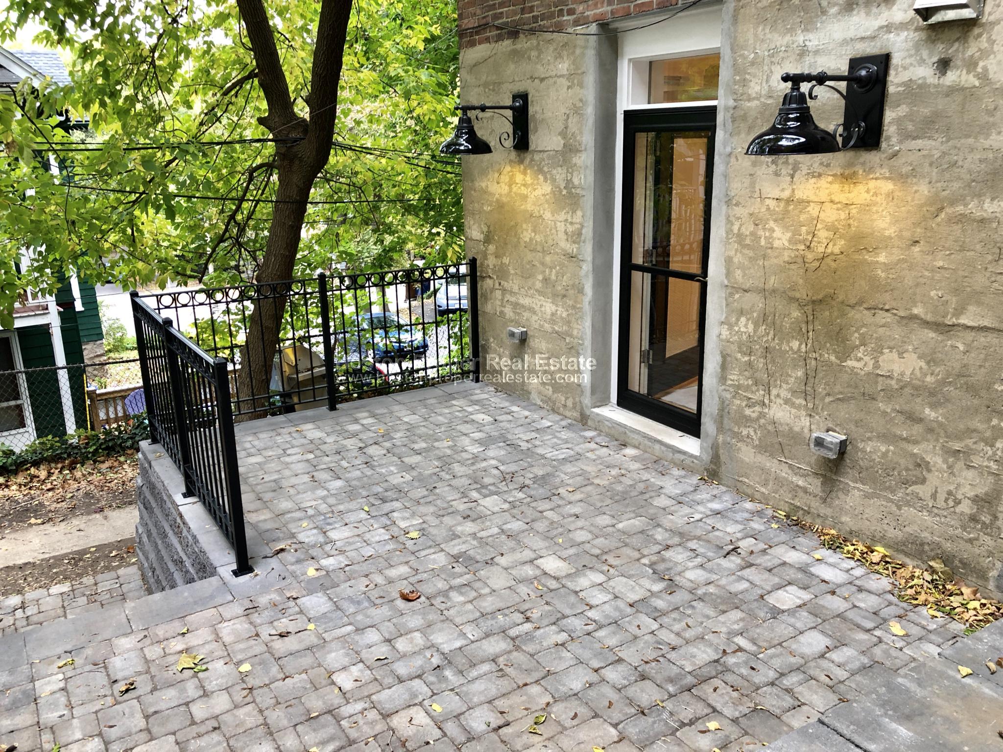 118 University Rd, Aspinwall Hill