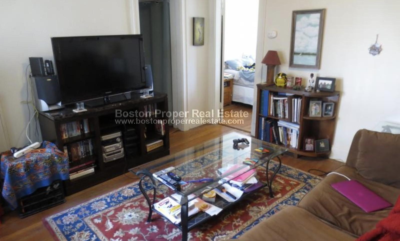 1171 Boylston St, Fenway