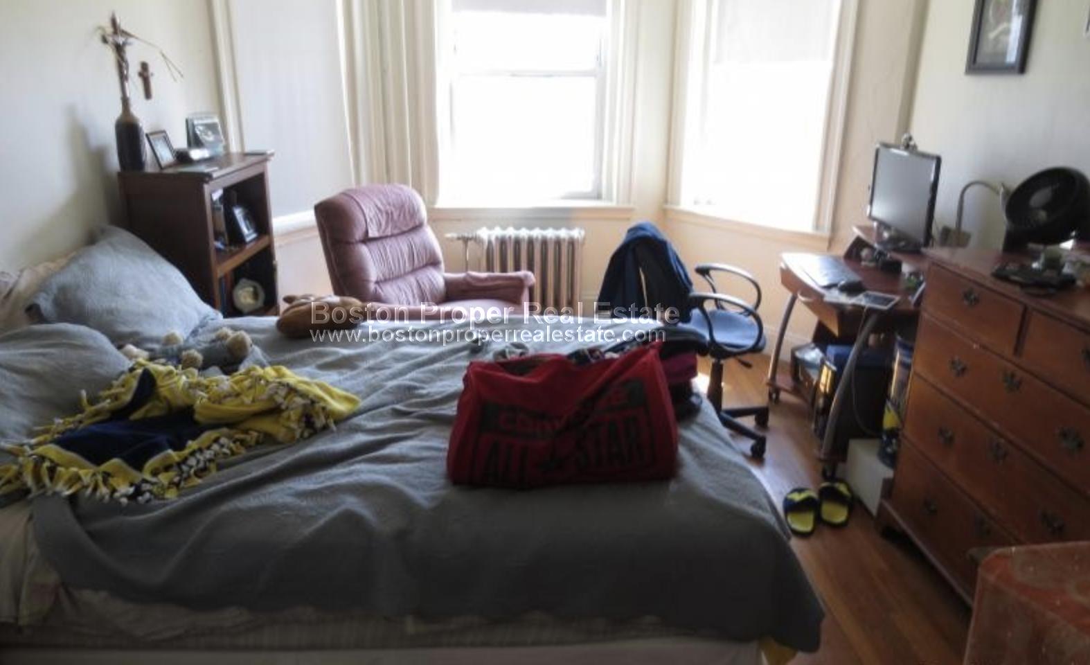 1171 Boylston St, Fenway