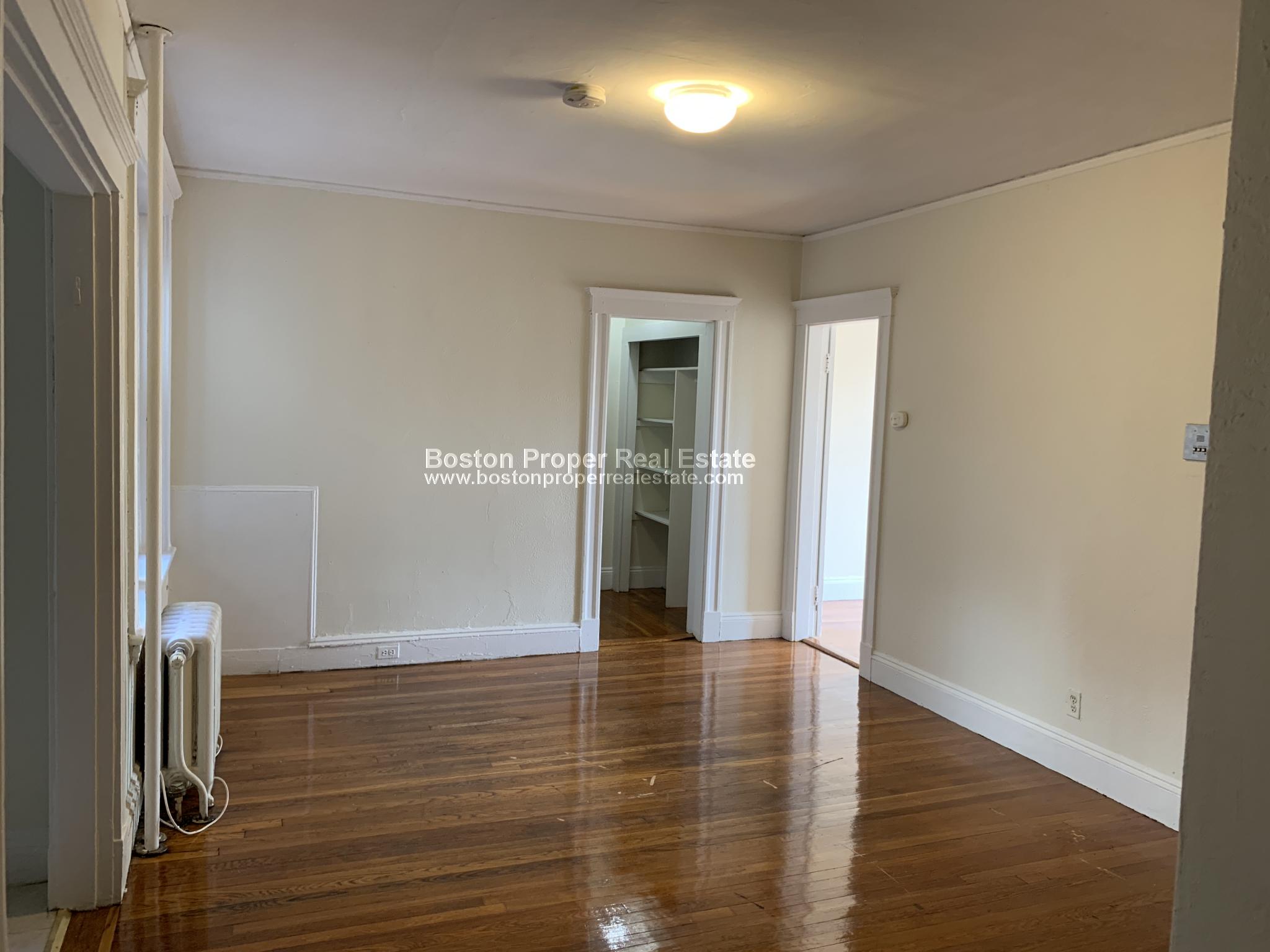 1171 Boylston St, Fenway