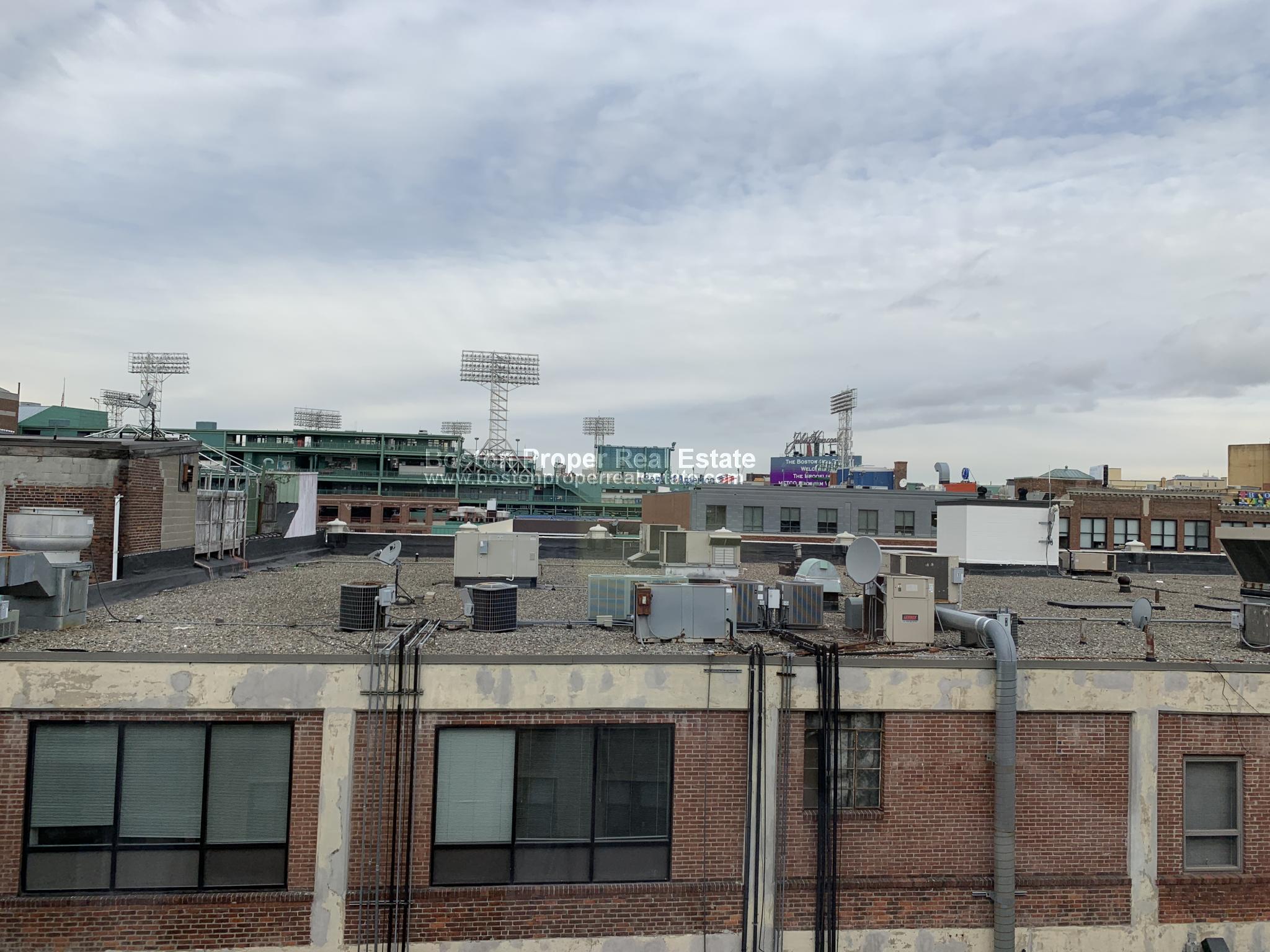 19 Peterborough St, Fenway