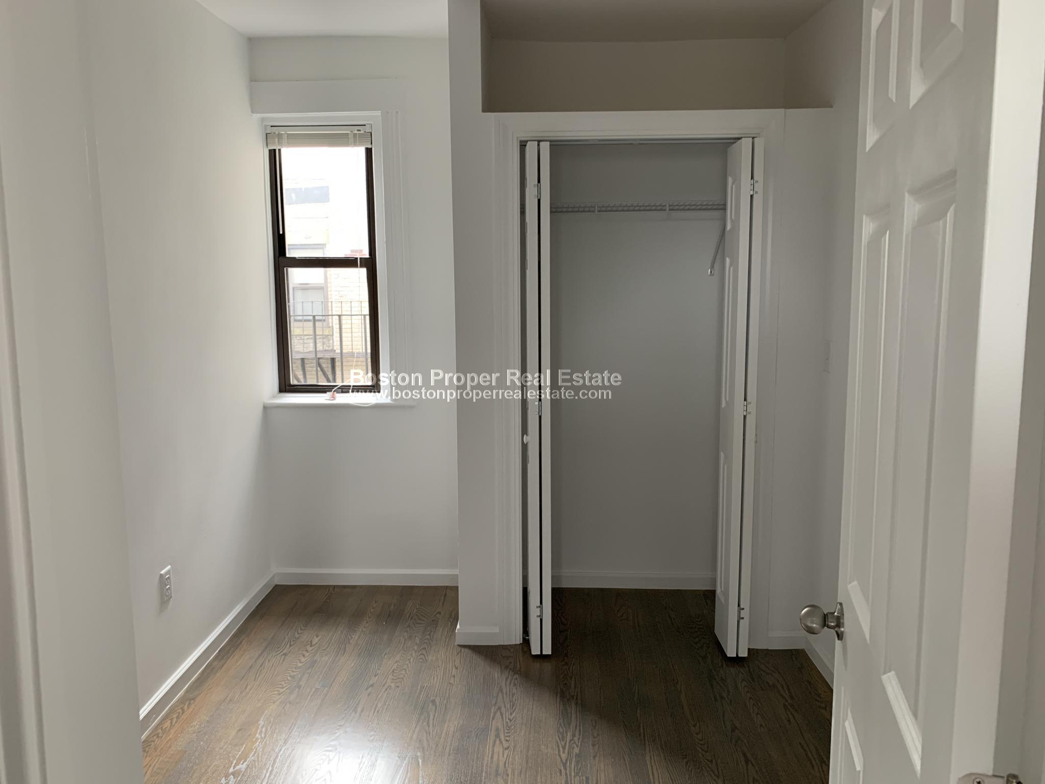 19 Peterborough St, Fenway