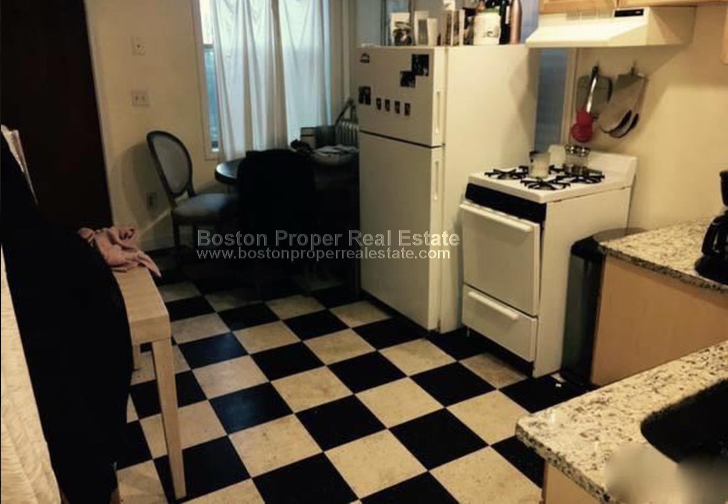 70 Joy St, Beacon Hill