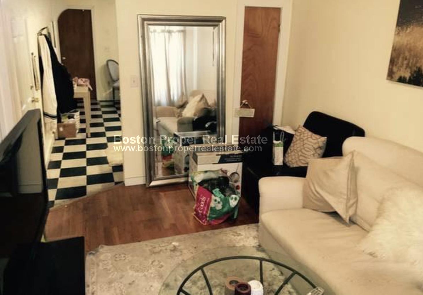 70 Joy St, Beacon Hill