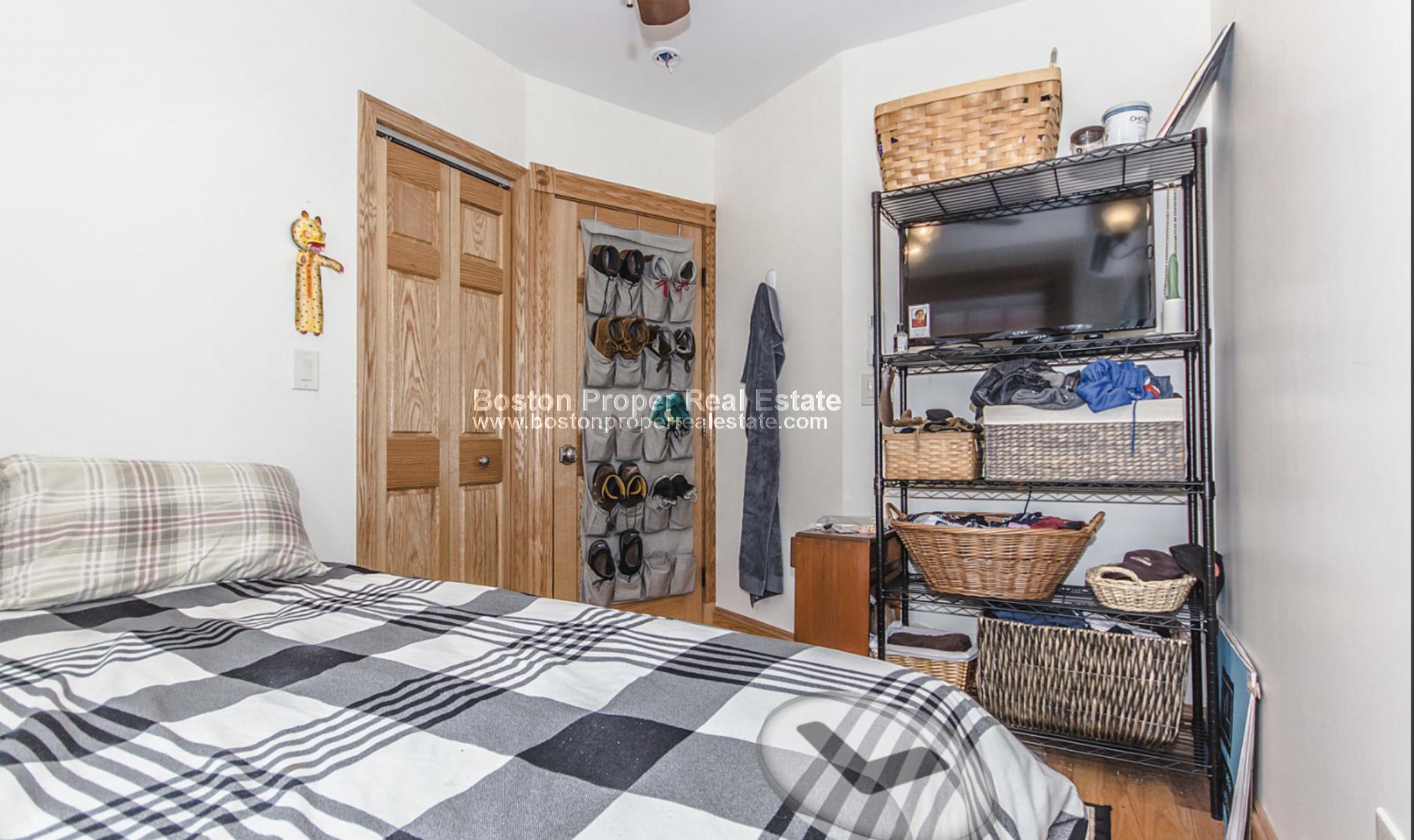 16 South Russell, Beacon Hill